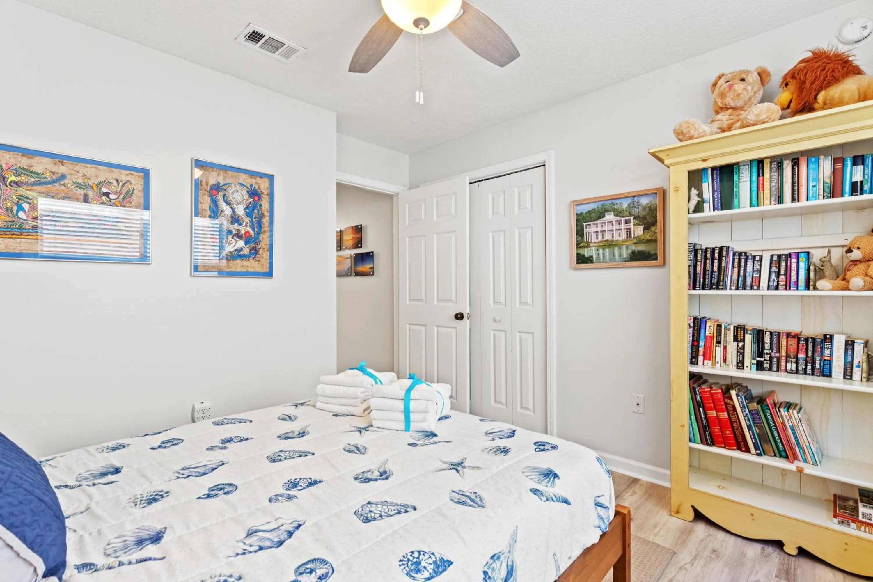 Bathroom, Bed in Vacation in This Gorgeous 2-Story Home! 3 BR 3 BA! Sleeps 8!