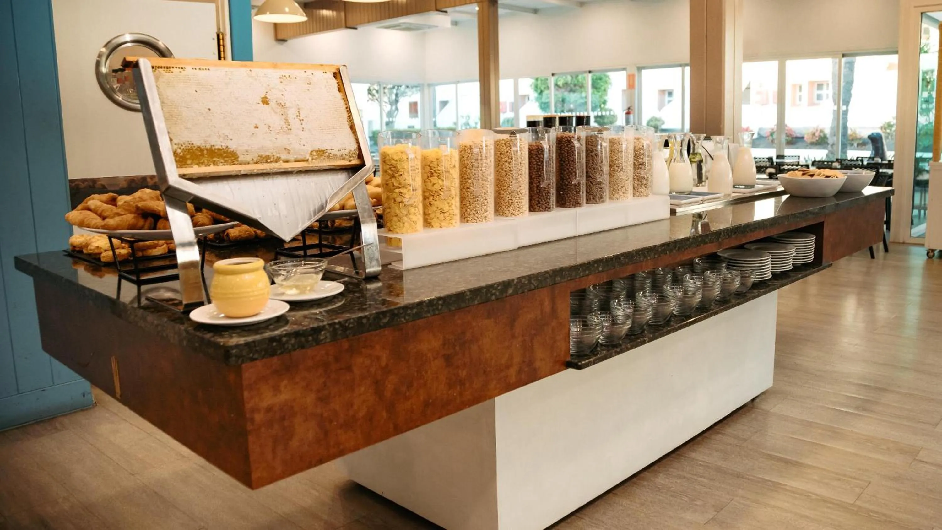 Restaurant/places to eat in Labranda Bahía de Lobos