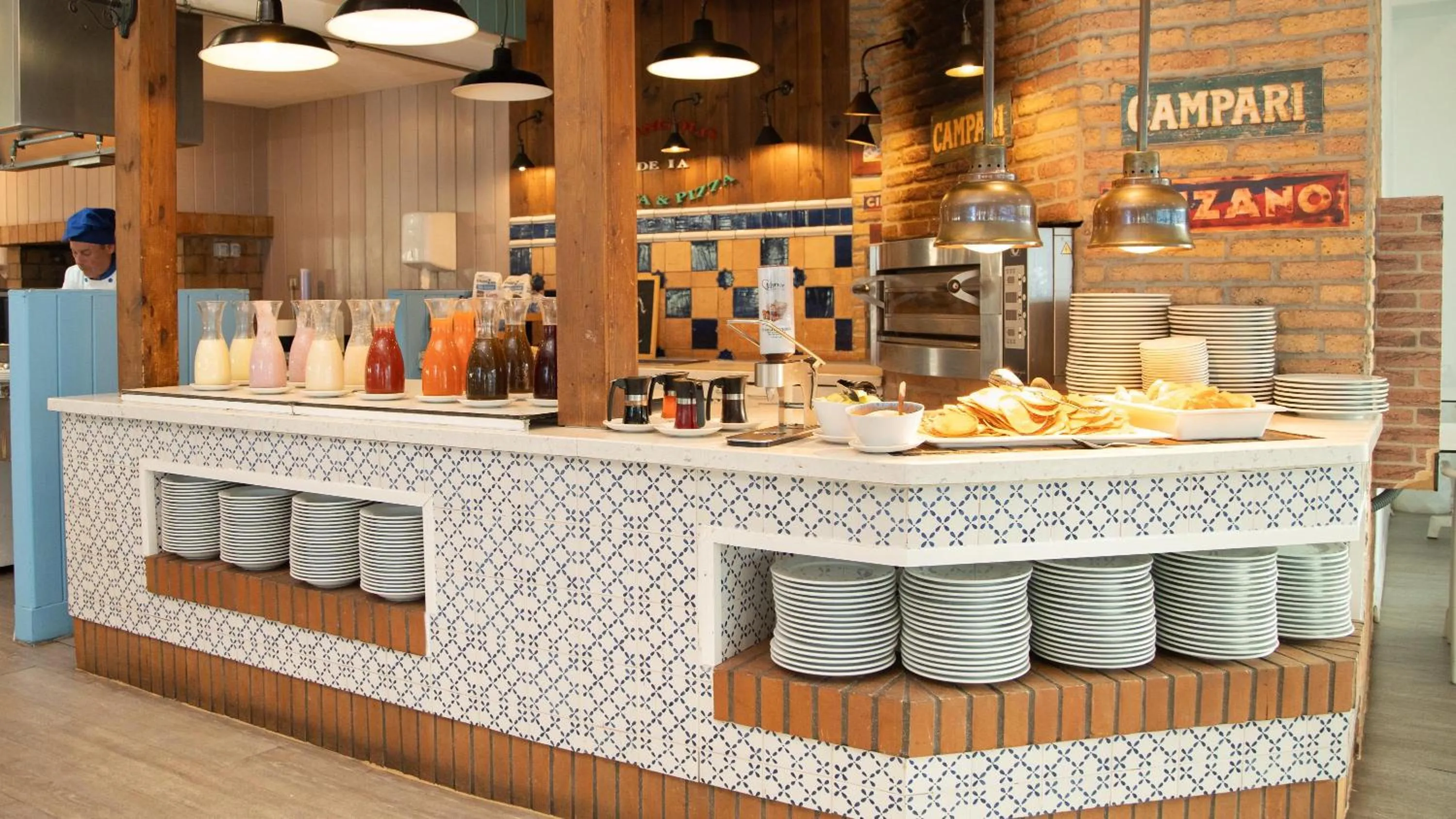 Restaurant/places to eat in Labranda Bahía de Lobos