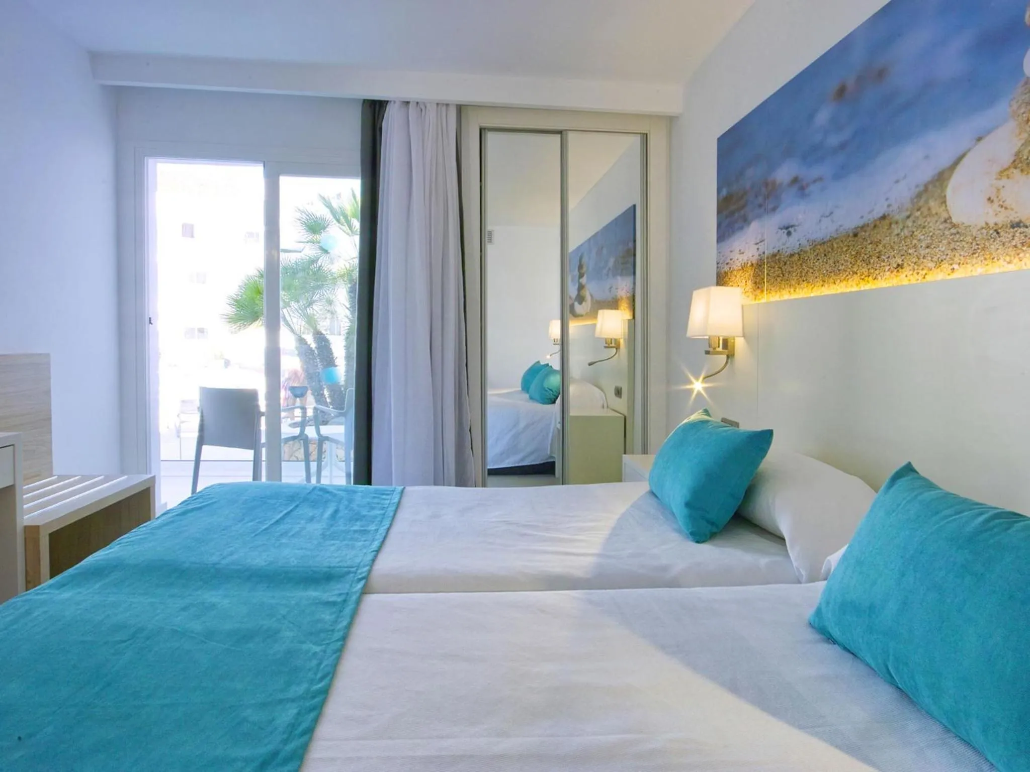 Bed in Balansat Resort