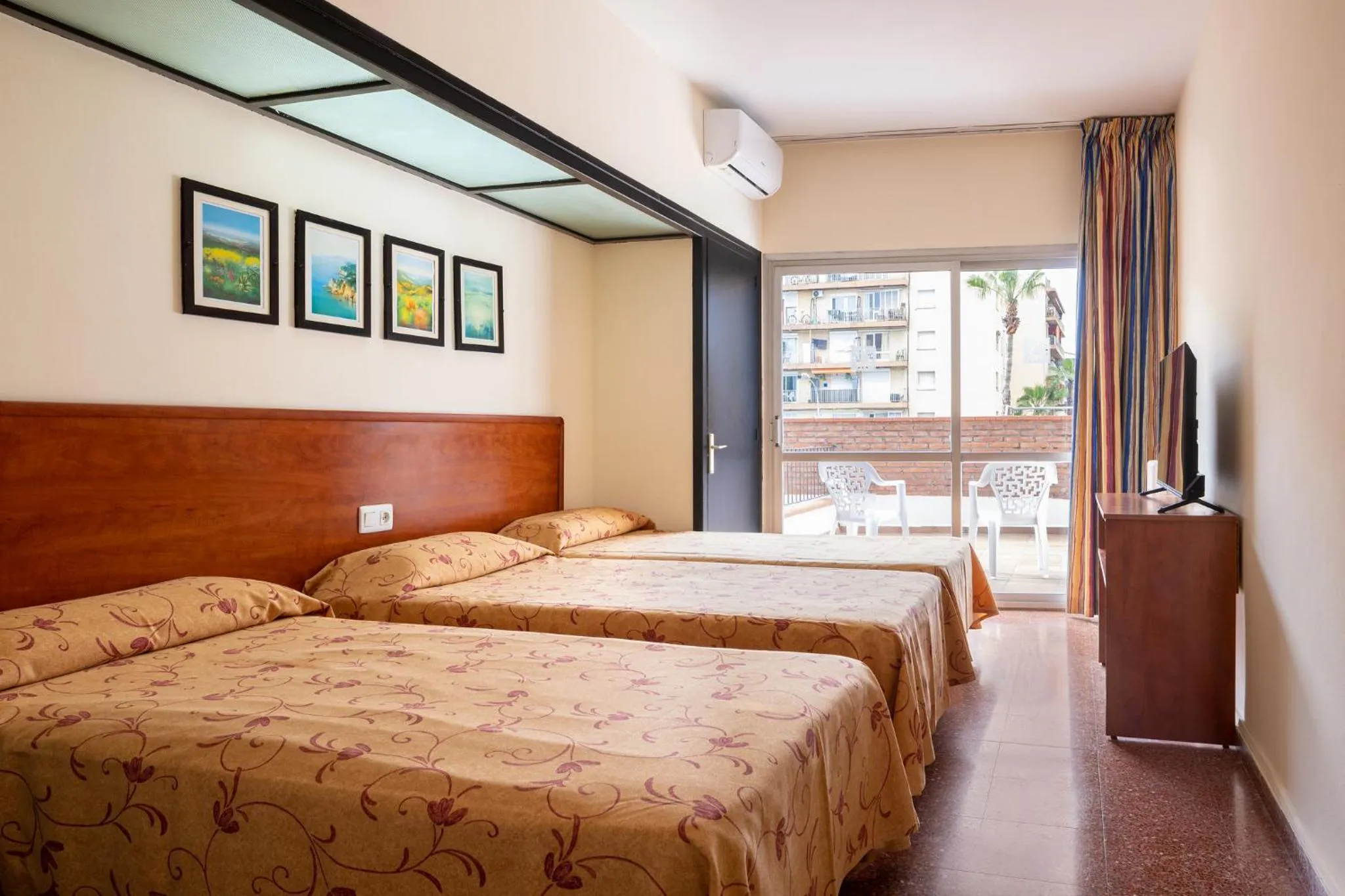 Bed in htop Palm Beach & SPA #htopEnjoy