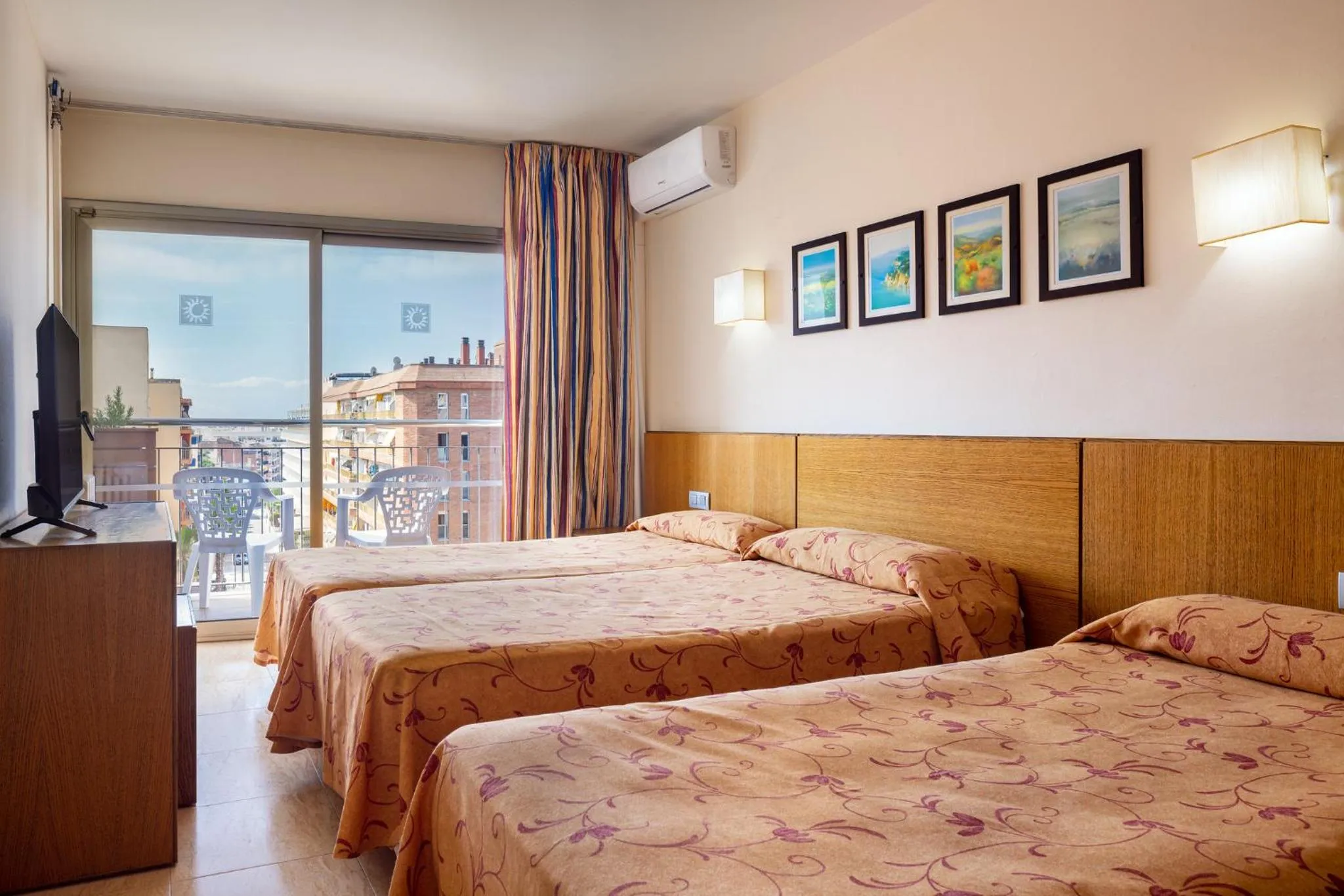 Family Room (2 Adults + 2 Children) in htop Palm Beach & SPA #htopEnjoy