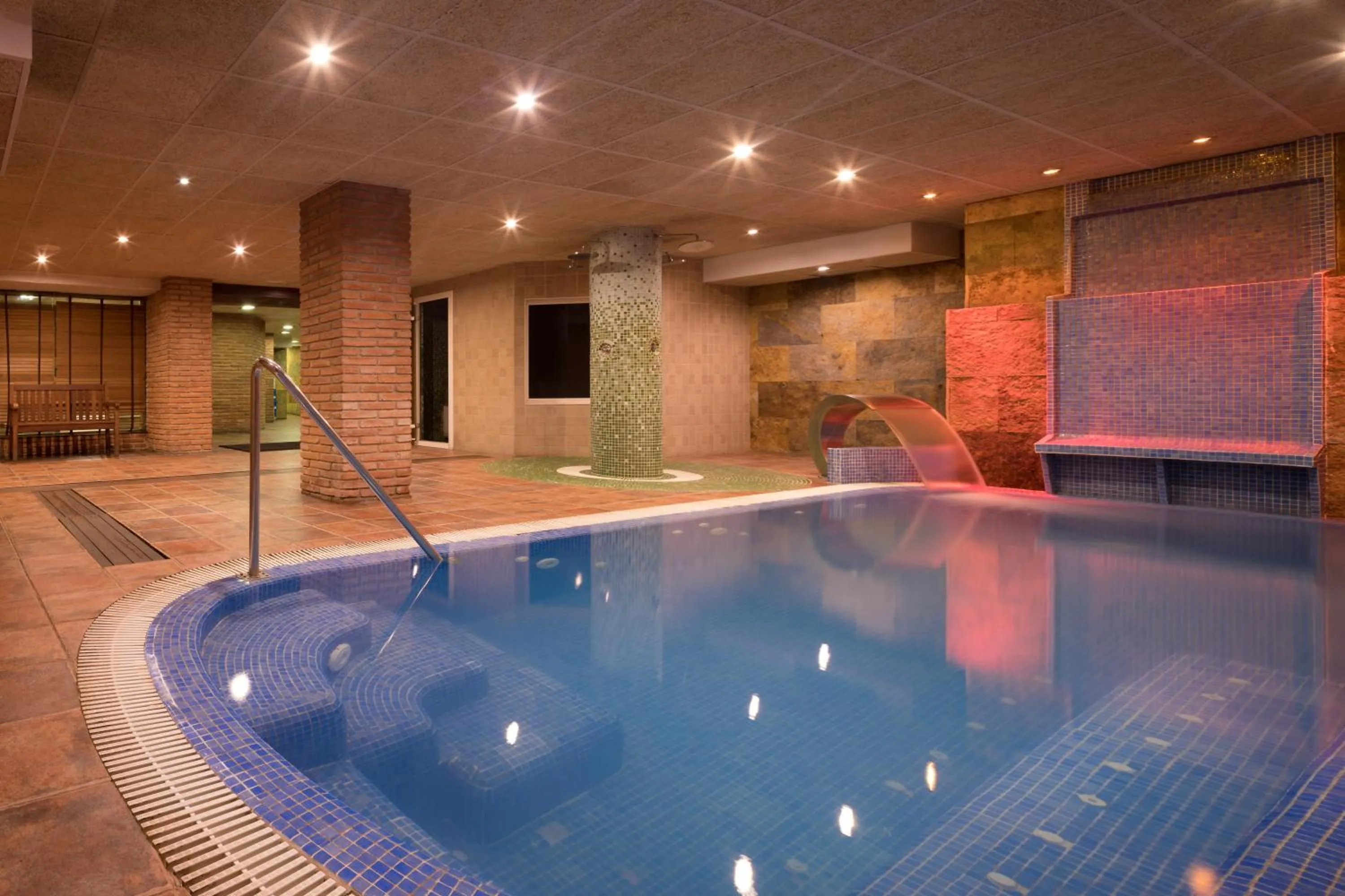 Hot Spring Bath in htop Palm Beach & SPA #htopEnjoy