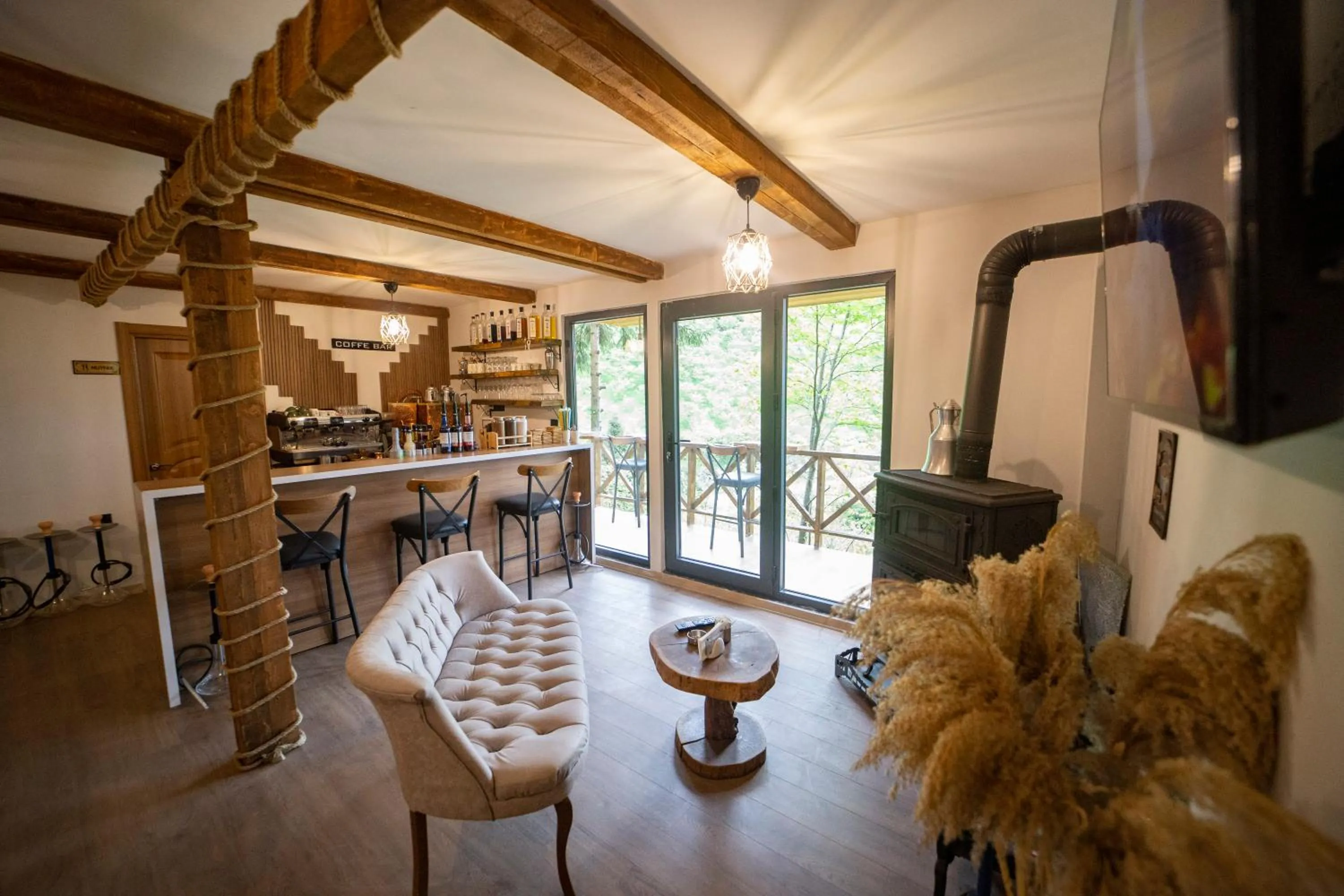 Lobby or reception in Montana Suite Bungalows