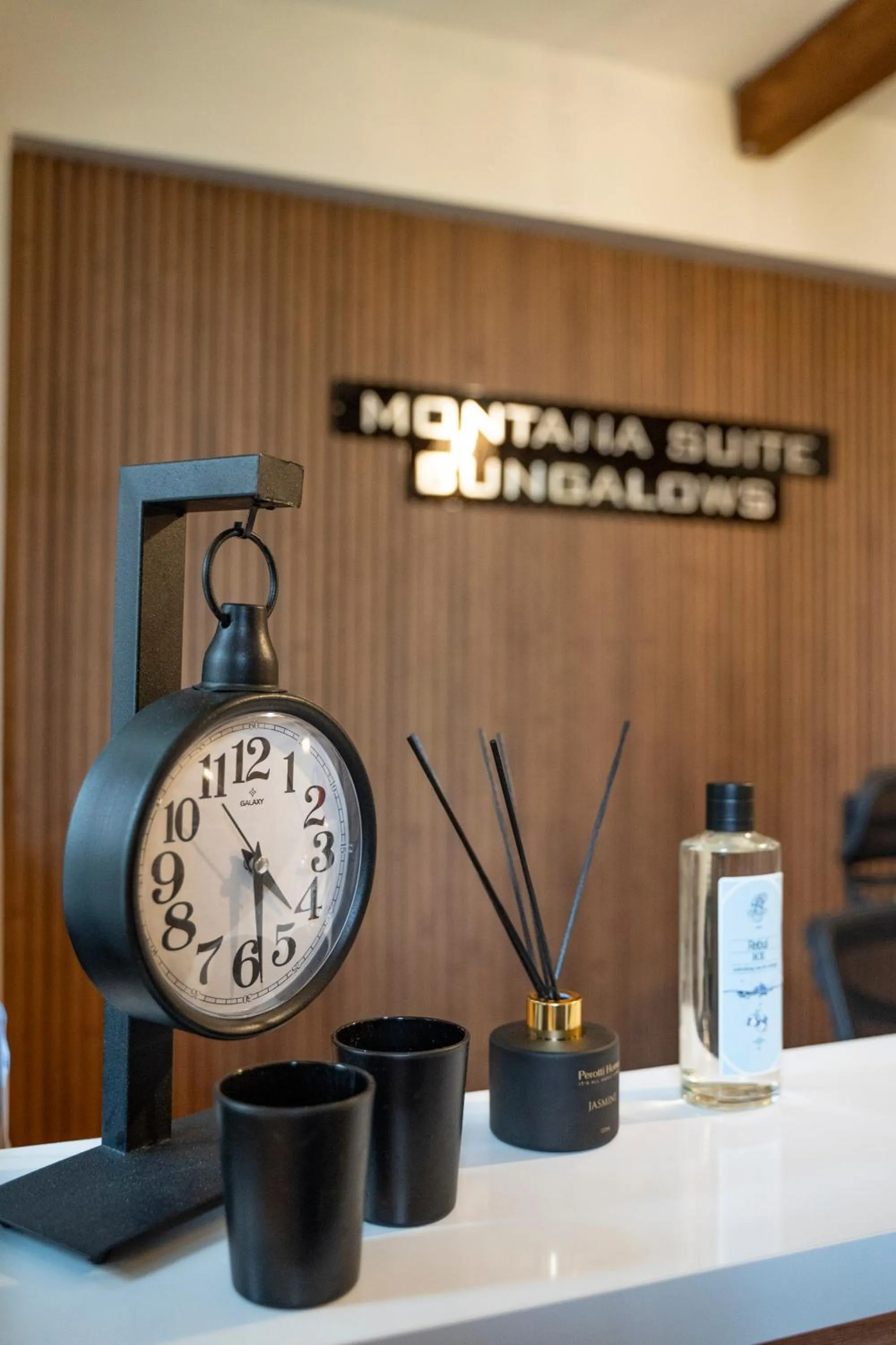 Property logo or sign in Montana Suite Bungalows