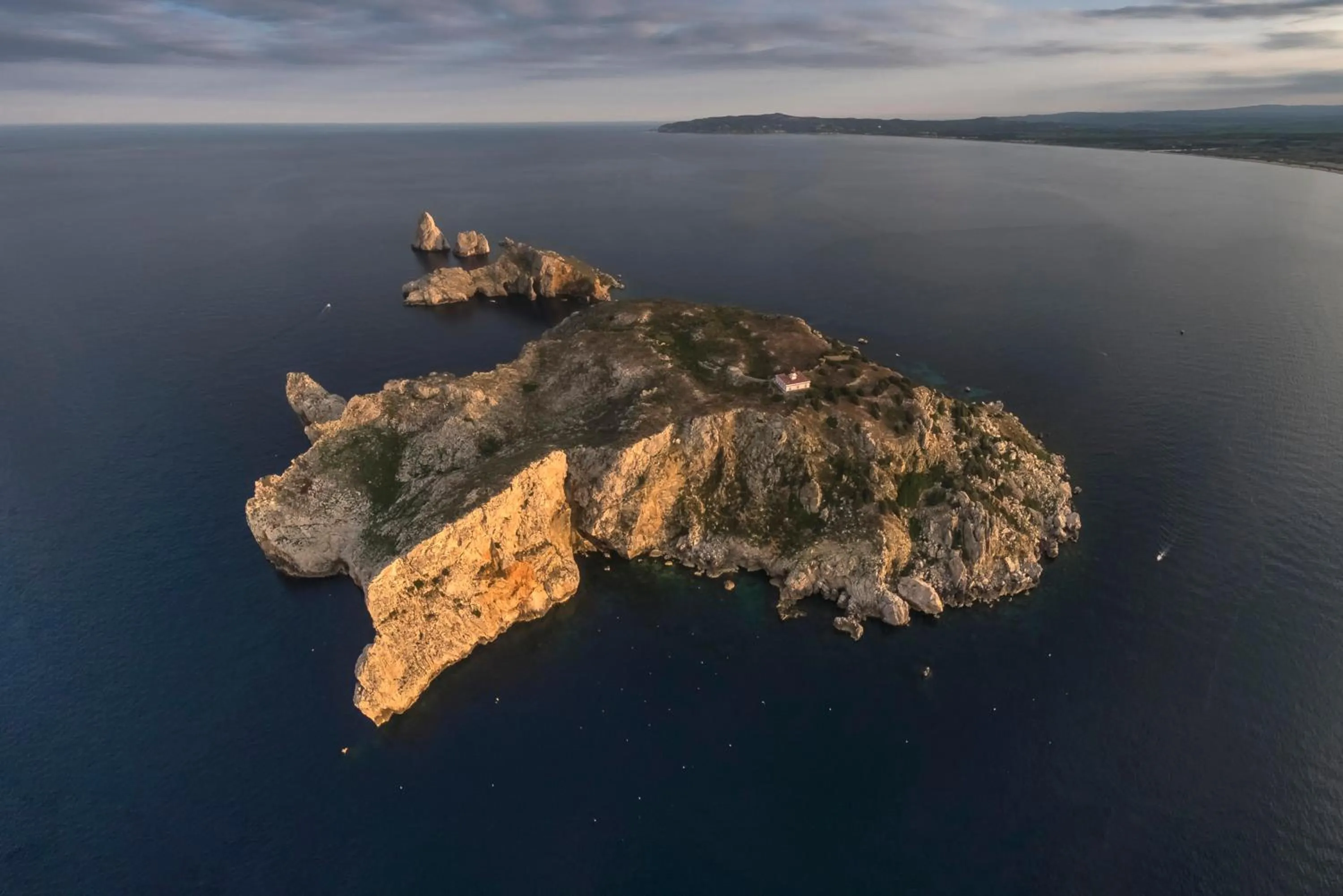 Beach in Hotel Coral Boutique by gaiarooms