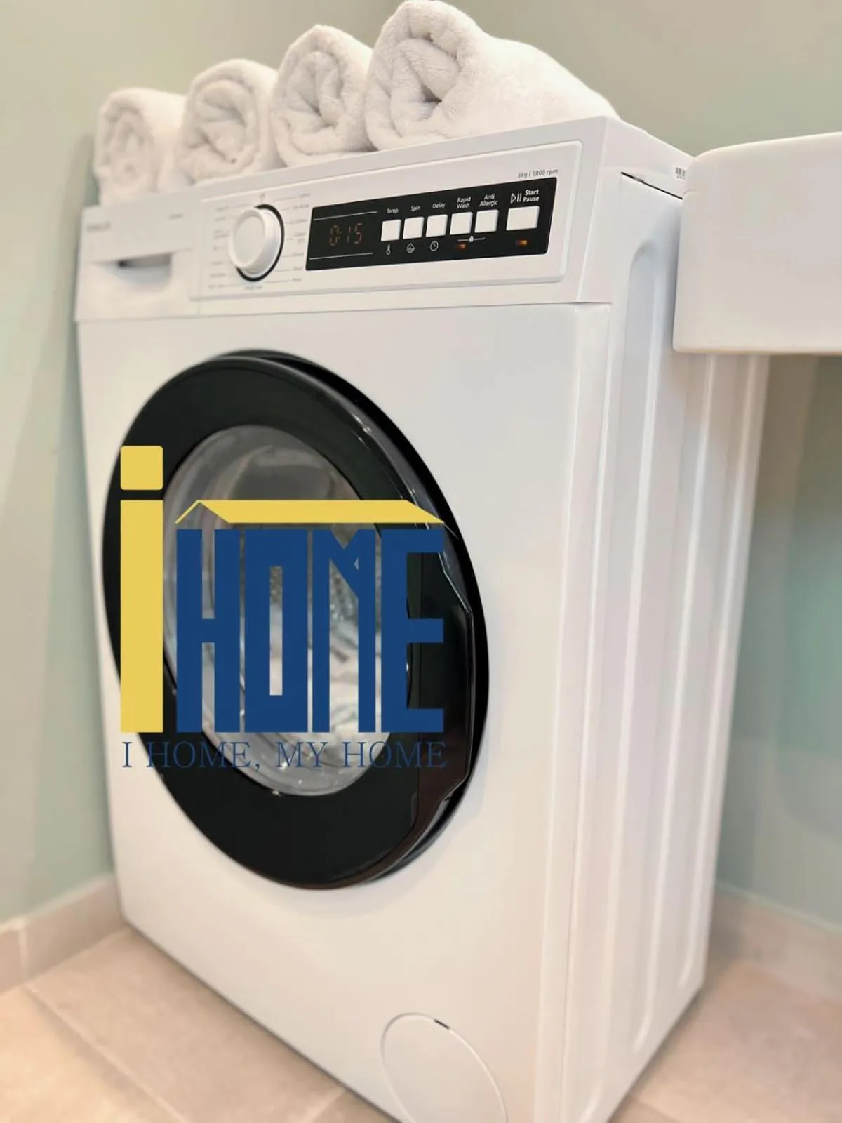 washing machine in Skiathou 12 Contemporary Residences