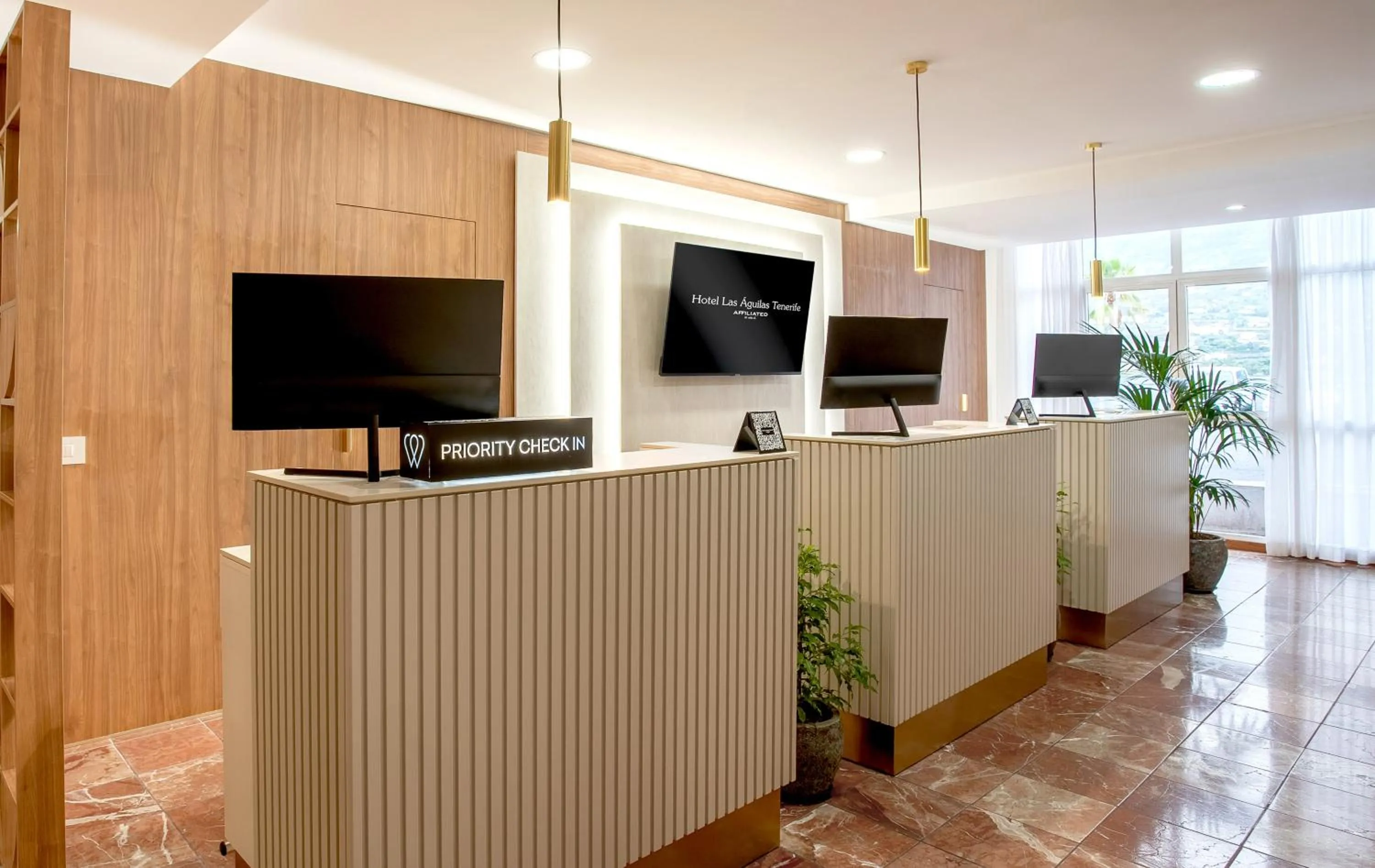 Lobby or reception in Hotel Las Águilas Tenerife, Affiliated by Meliá