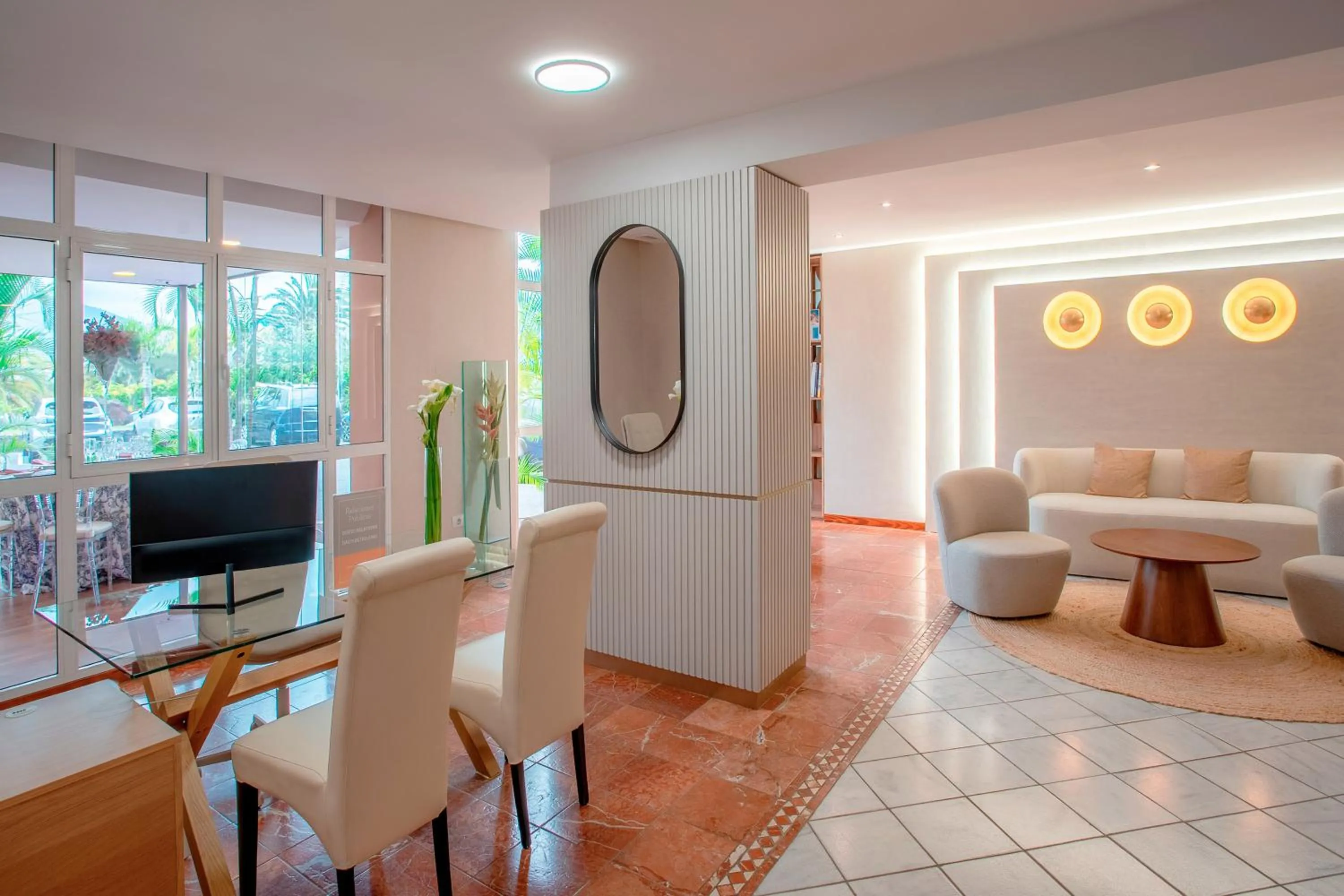 Lobby or reception in Hotel Las Águilas Tenerife, Affiliated by Meliá
