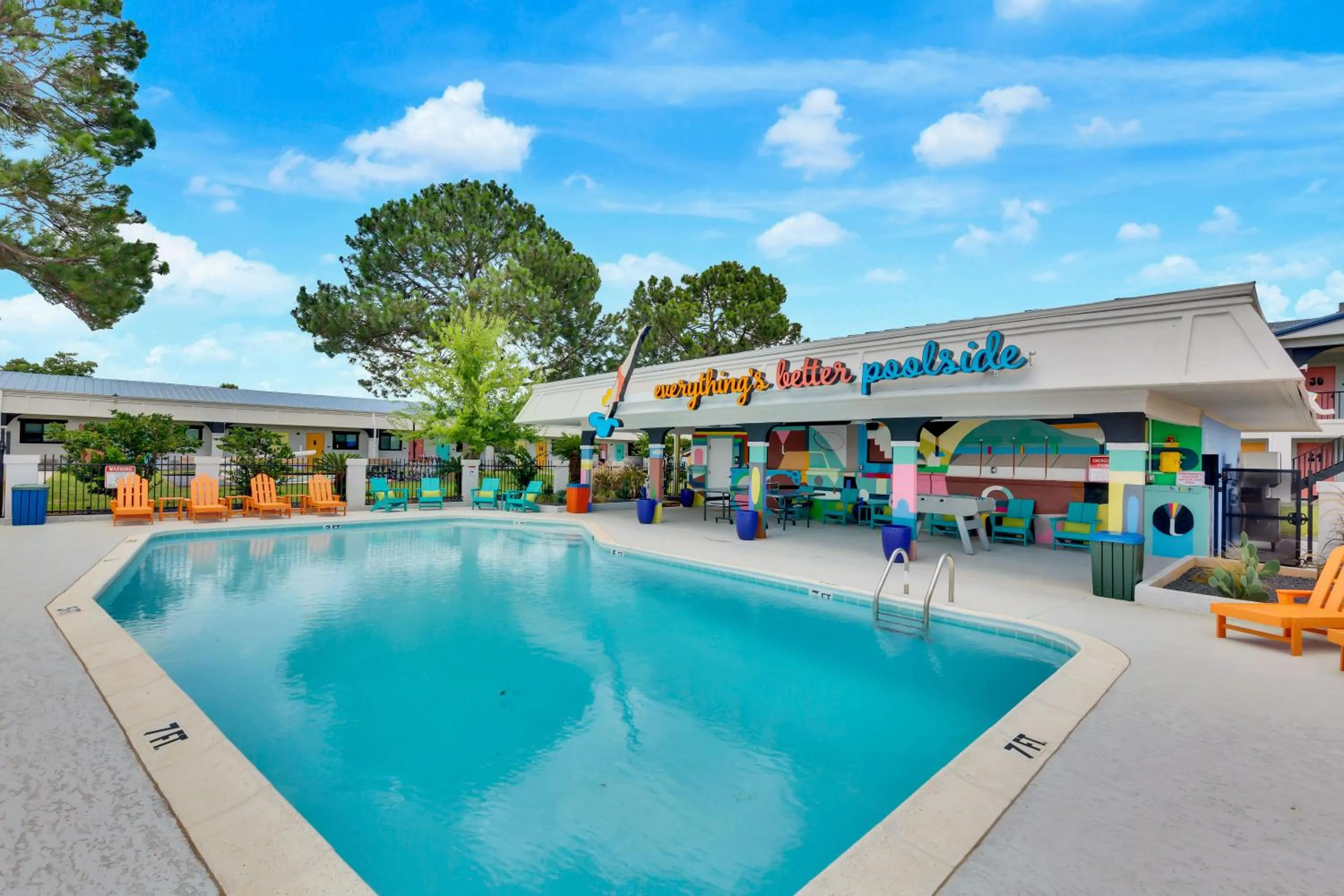 Swimming pool in Hotel McCoy - Art, Libations, Pool Society