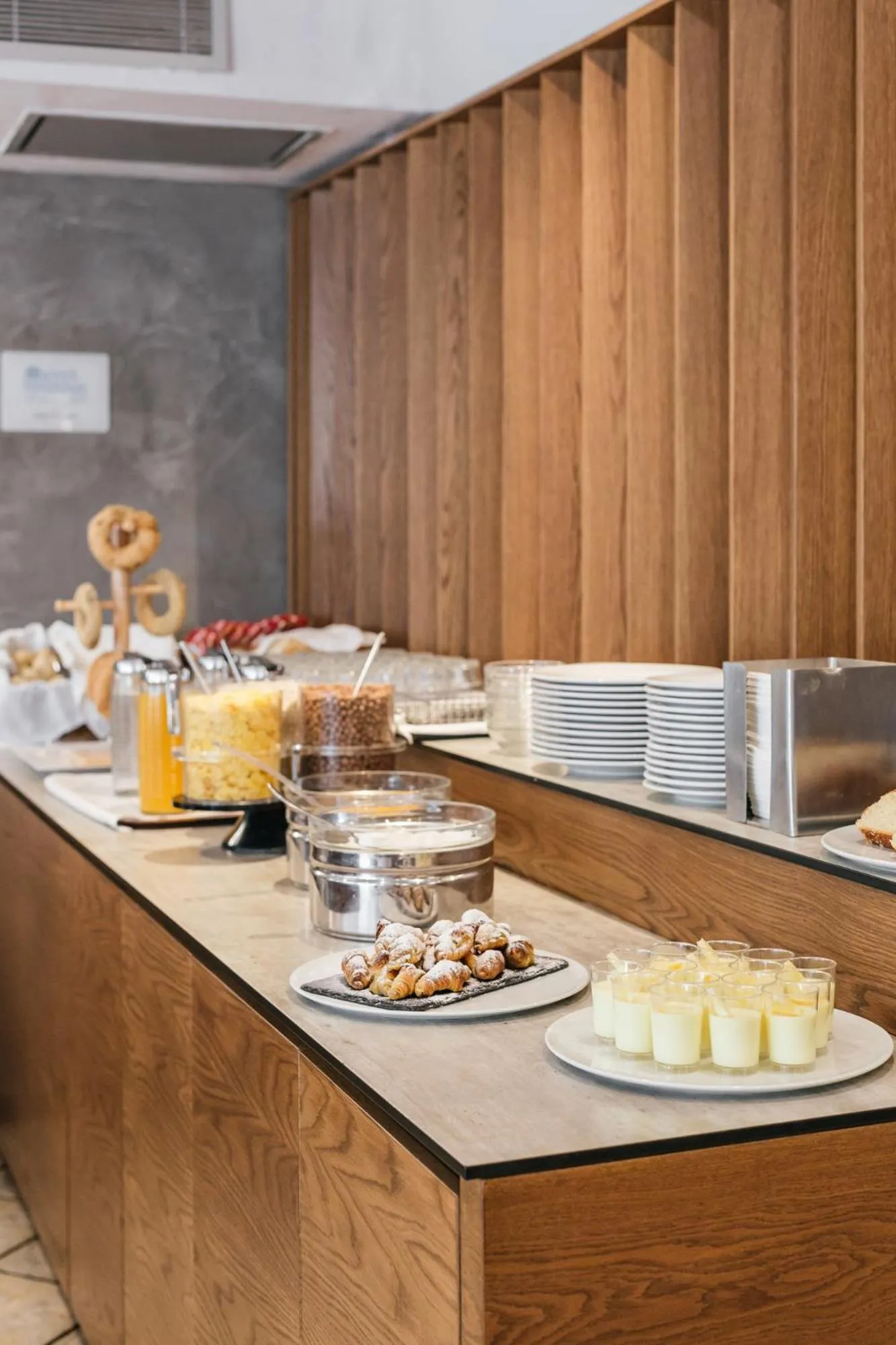 Breakfast in Plaza Hotel, Philian Hotels and Resorts