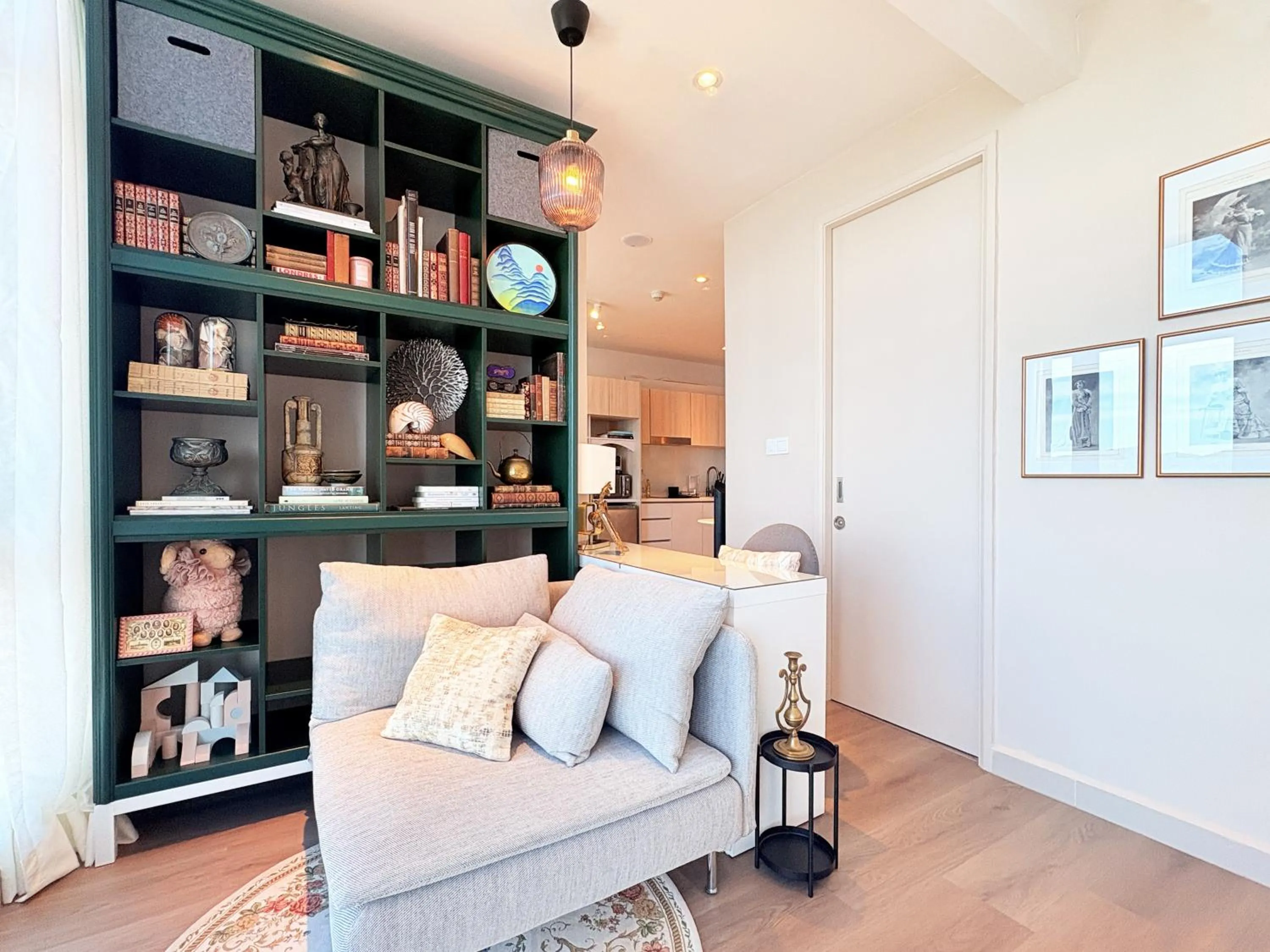 Living room in Seaview Bliss Studio By Tropical Elegance