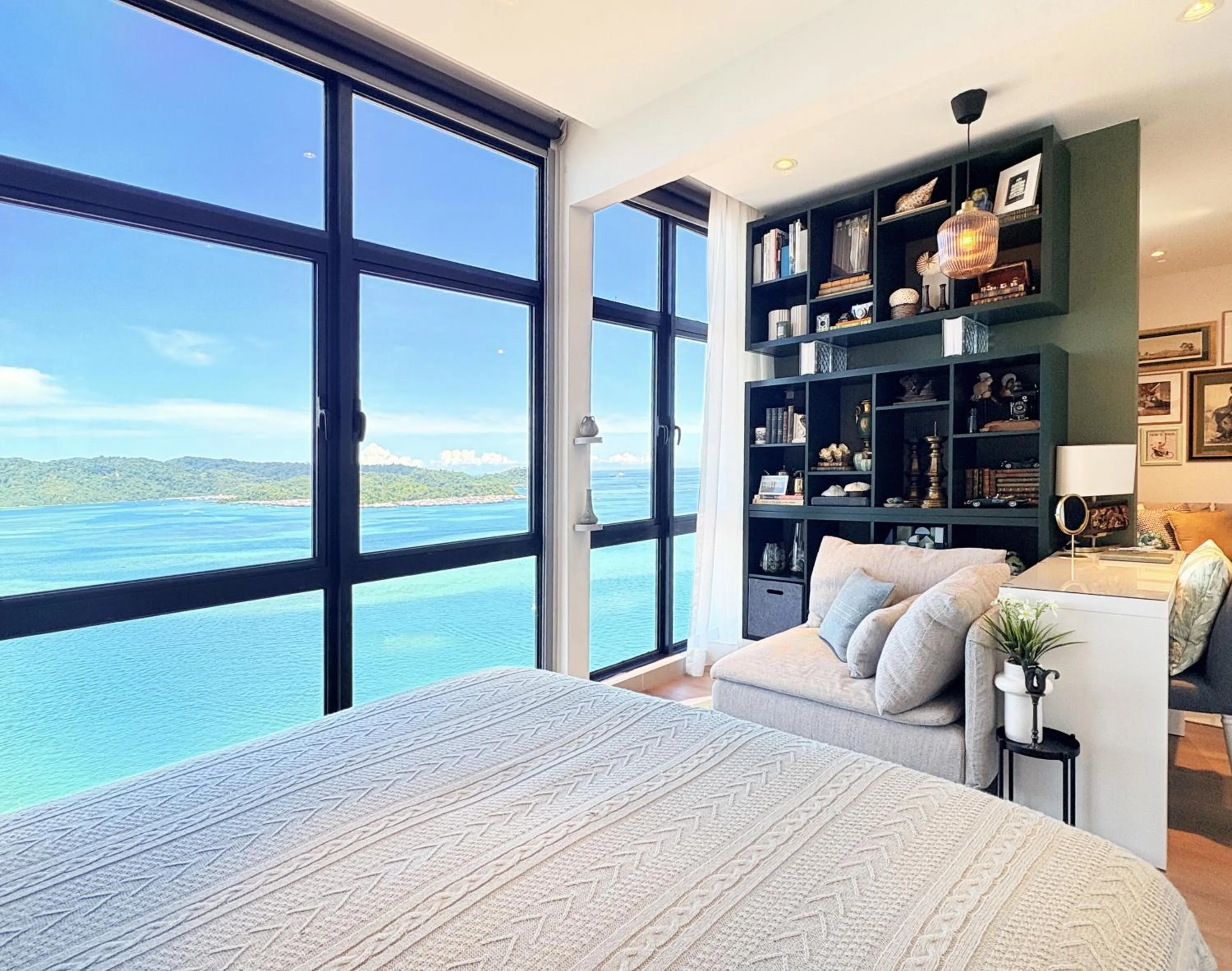 Penthouse Apartment in Seaview Bliss Studio By Tropical Elegance