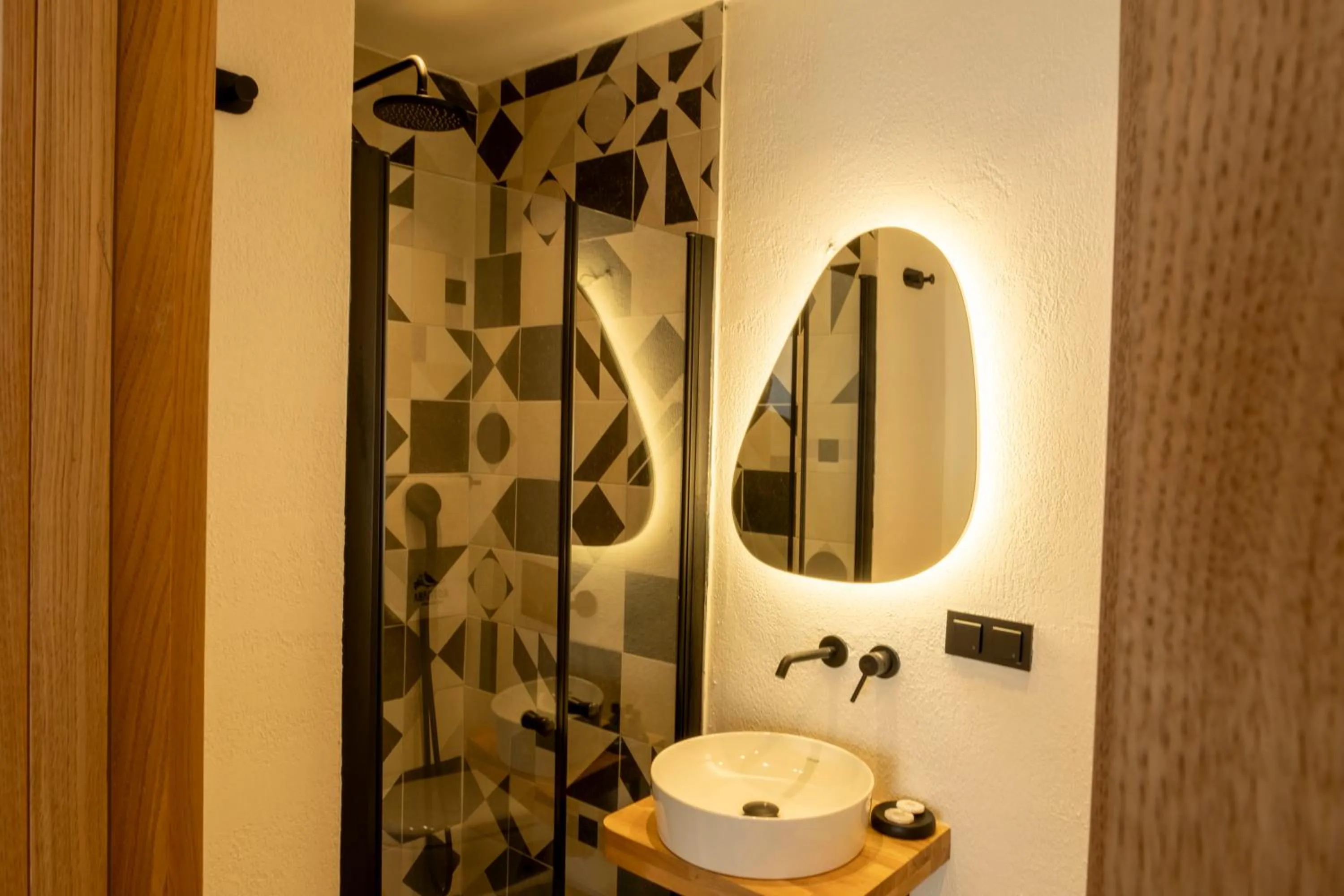 Shower in Kotraba Alacati Hotel