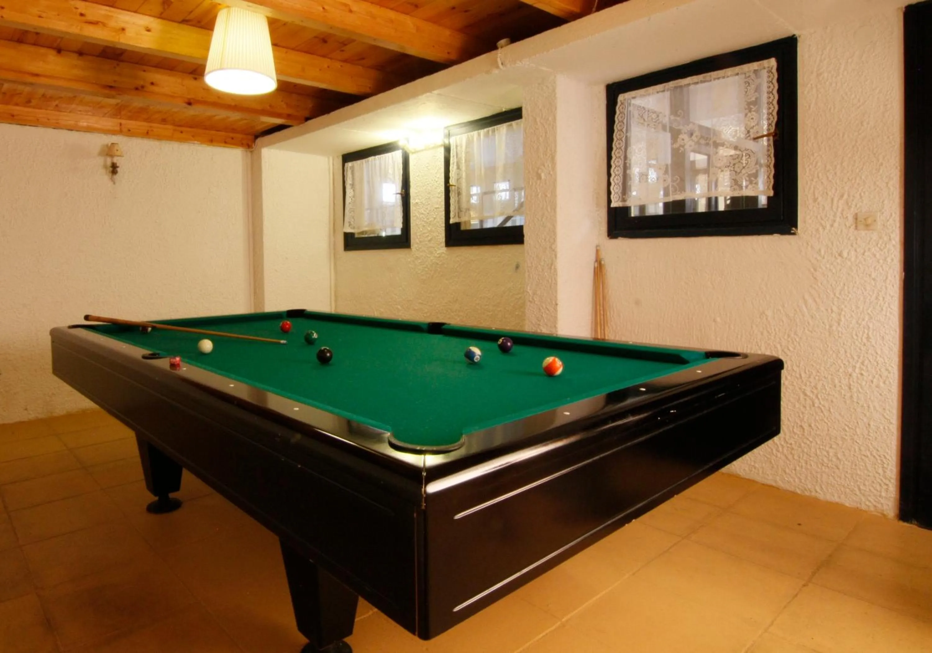 Billiard in Mare Vista Hotel - Epaminondas