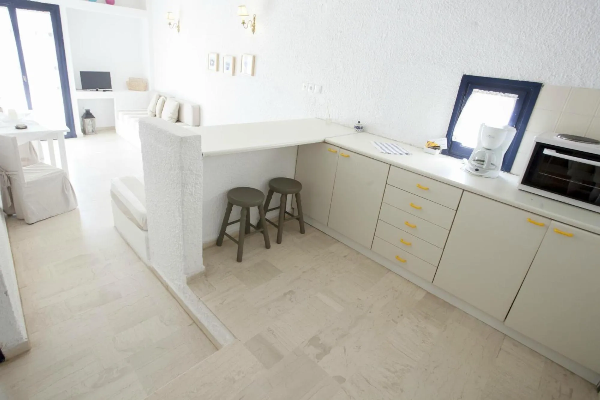 Coffee/tea facilities in Mare Vista Hotel - Epaminondas