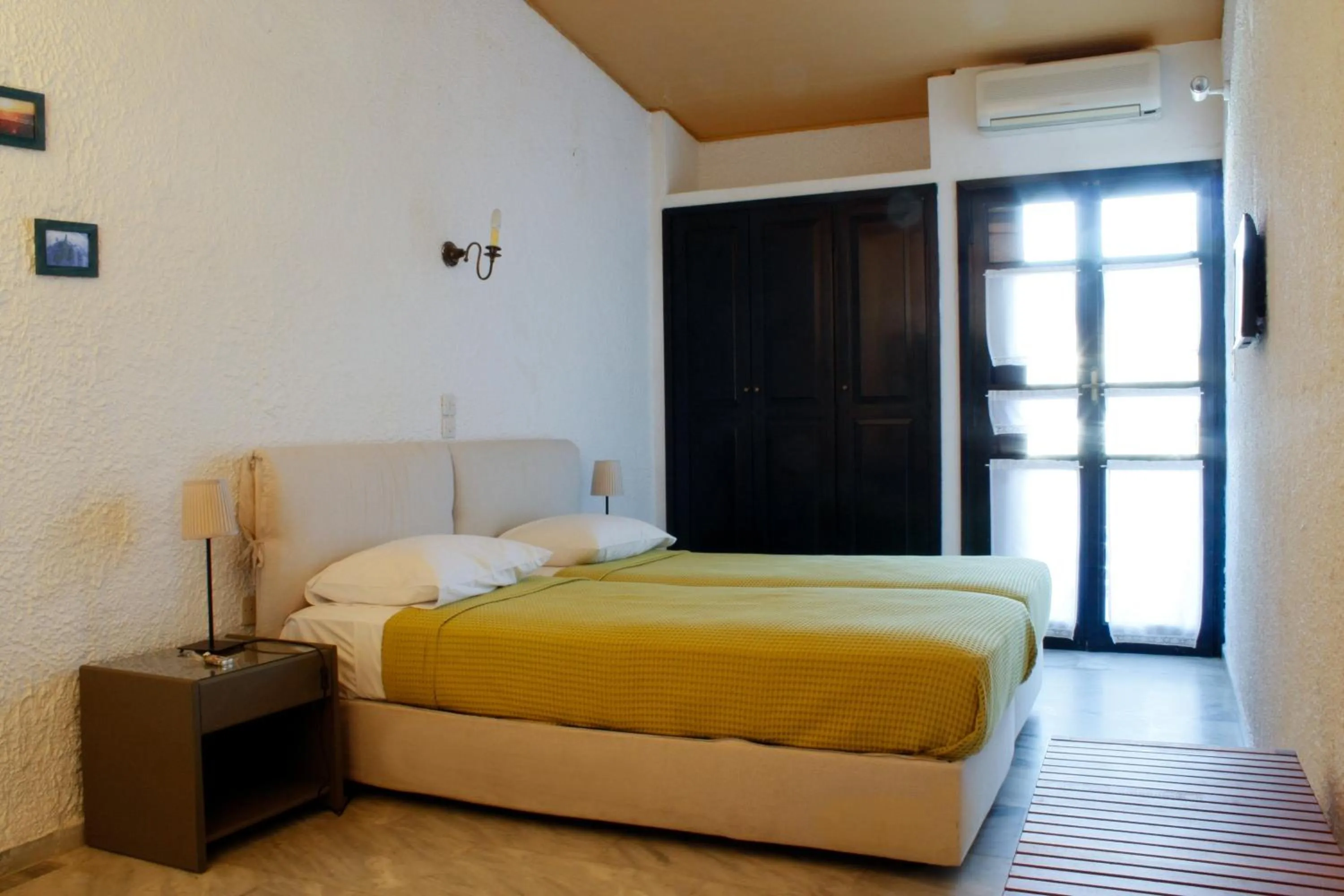 Bedroom in Mare Vista Hotel - Epaminondas