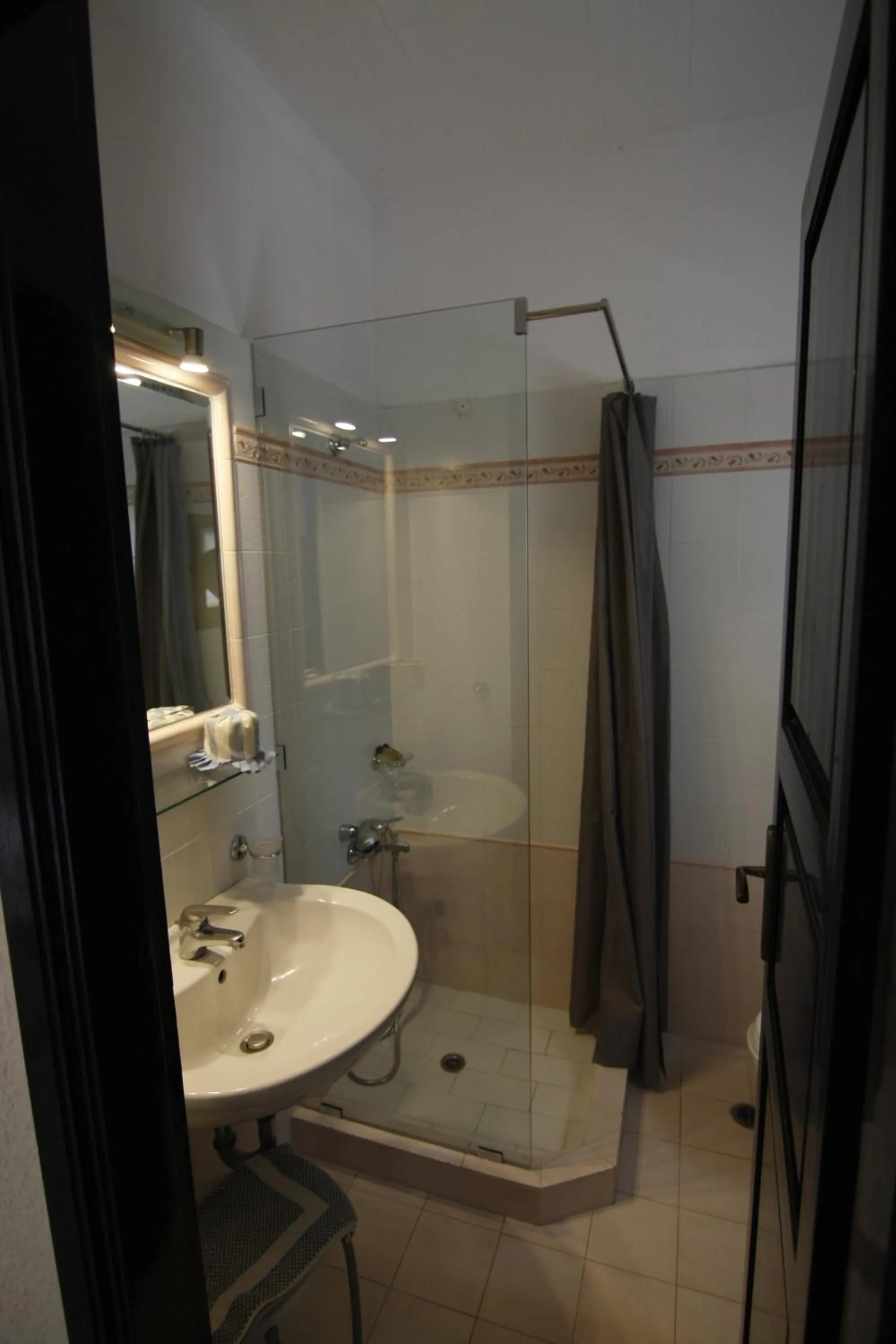 Bathroom in Mare Vista Hotel - Epaminondas
