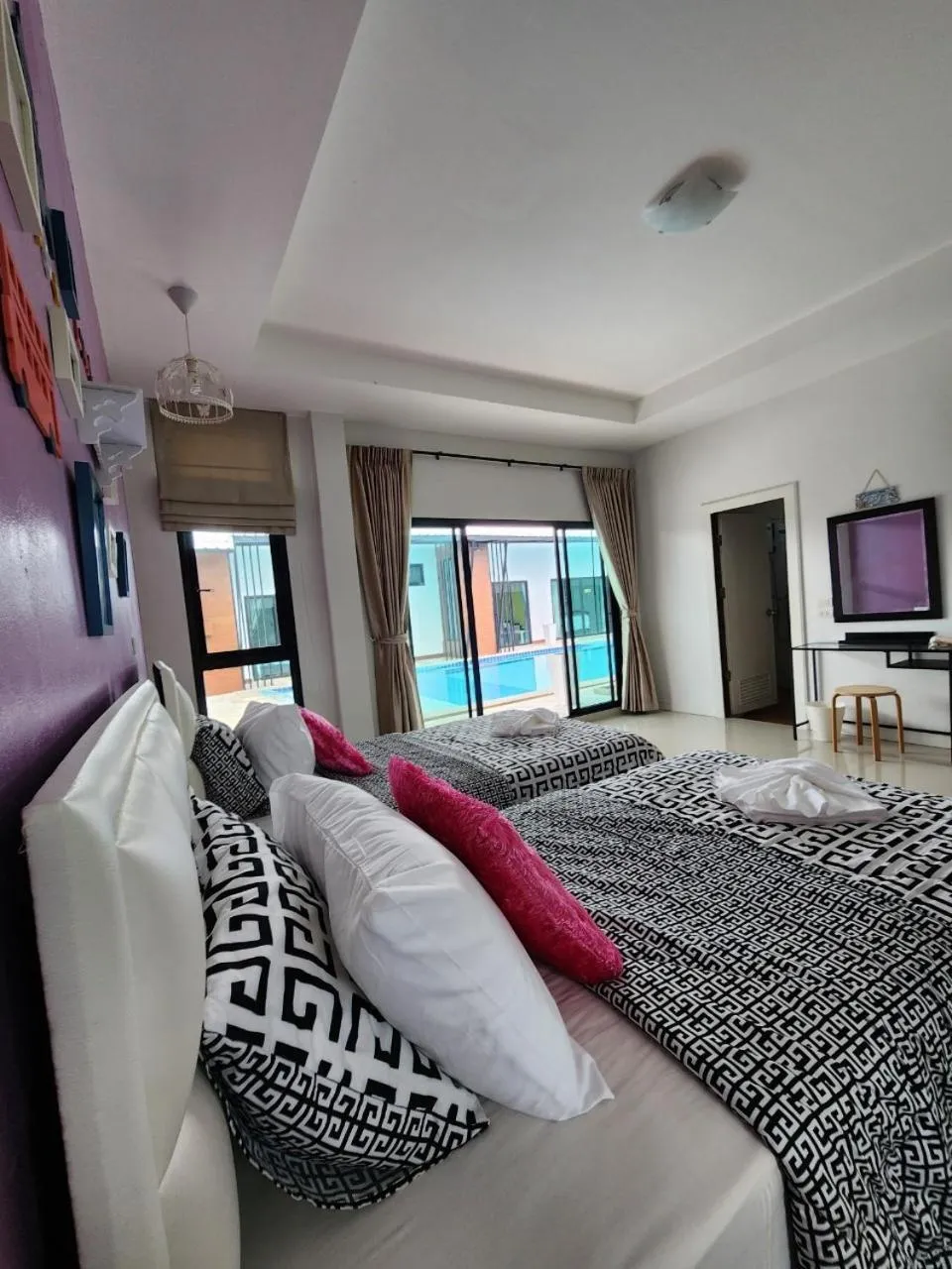 Photo of the whole room, Bed in Cordelia Resort Sam Roi Yot