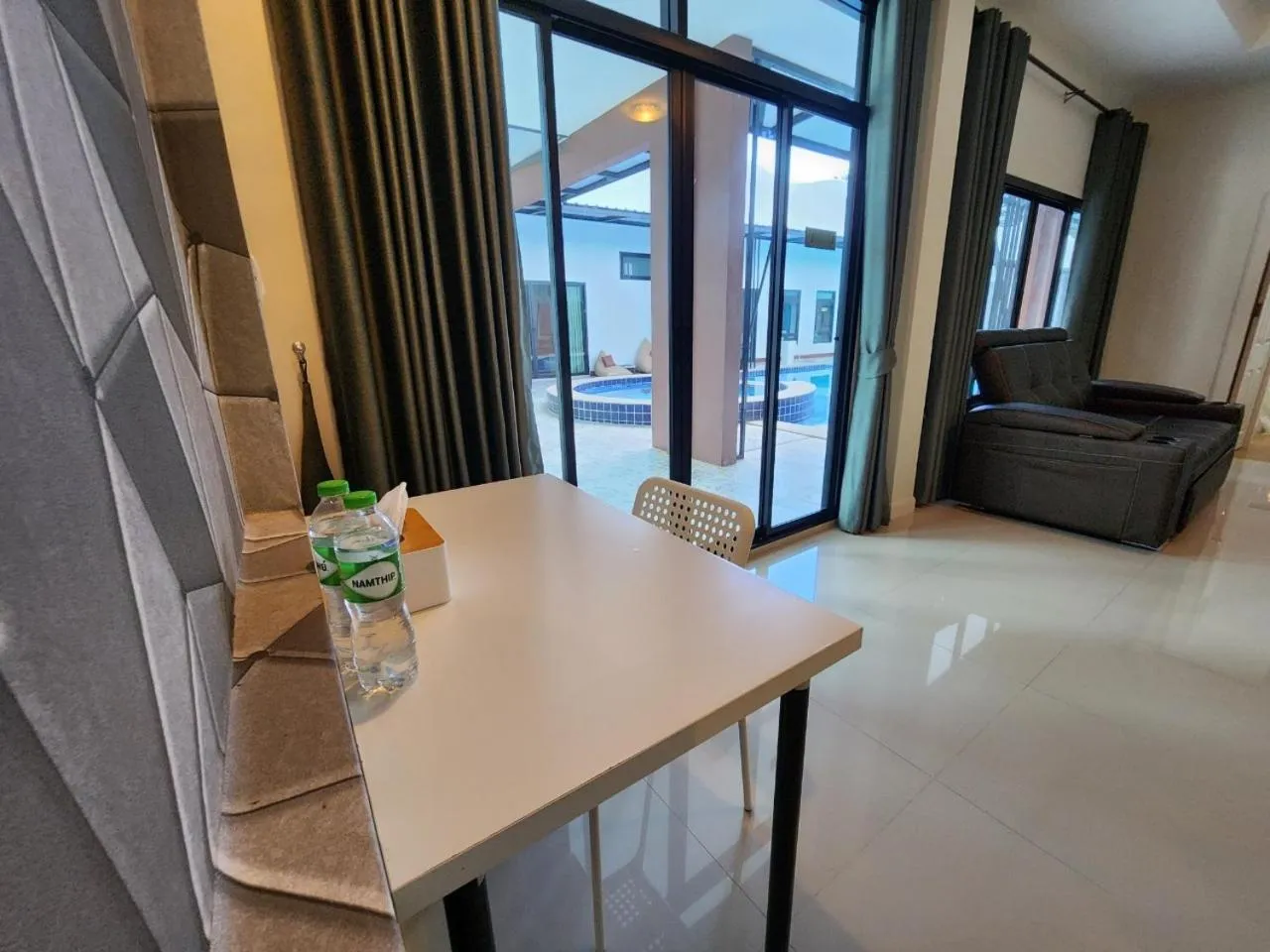 Seating area in Cordelia Resort Sam Roi Yot