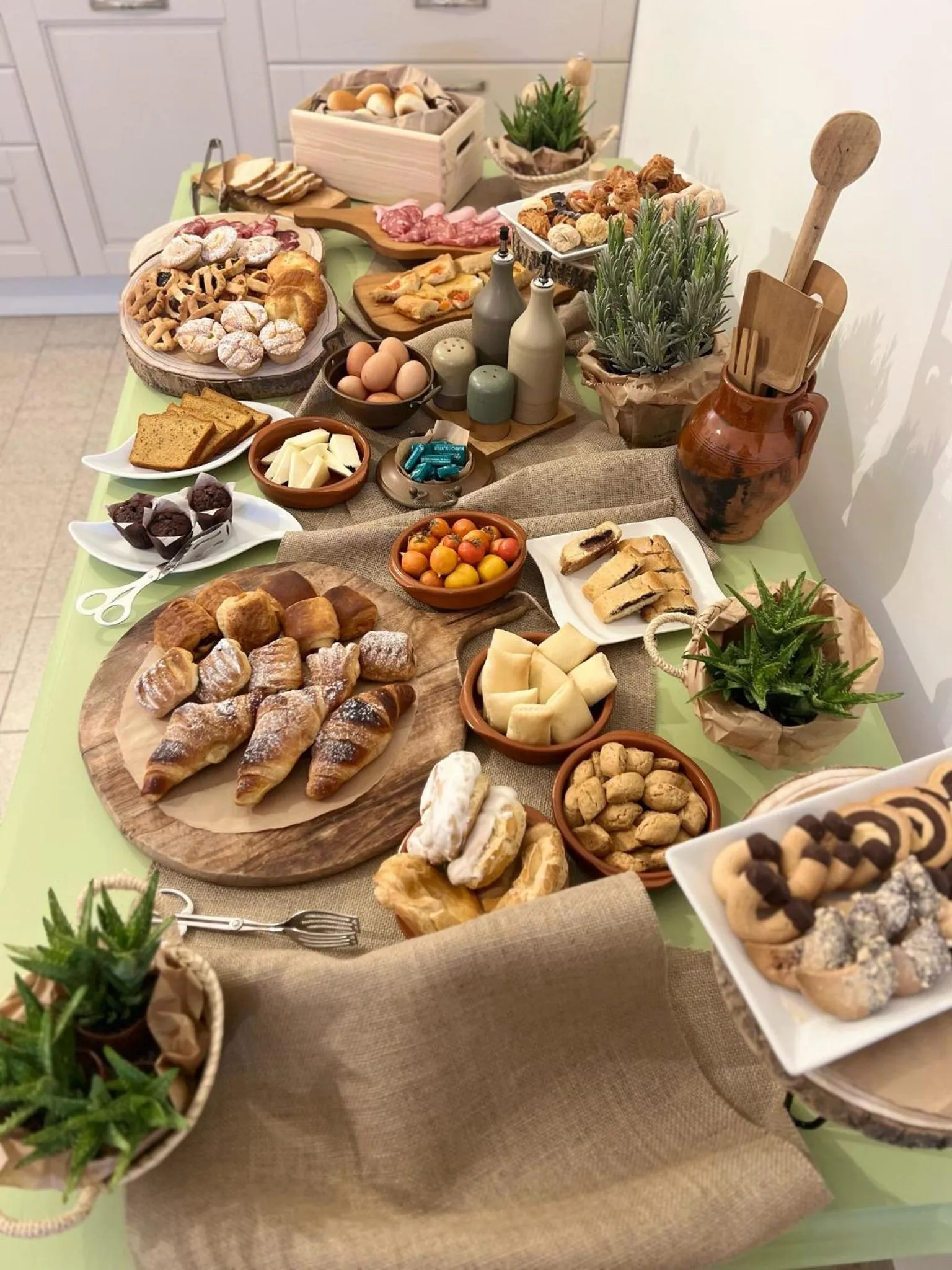 Food and drinks in B&B Villa Maggi