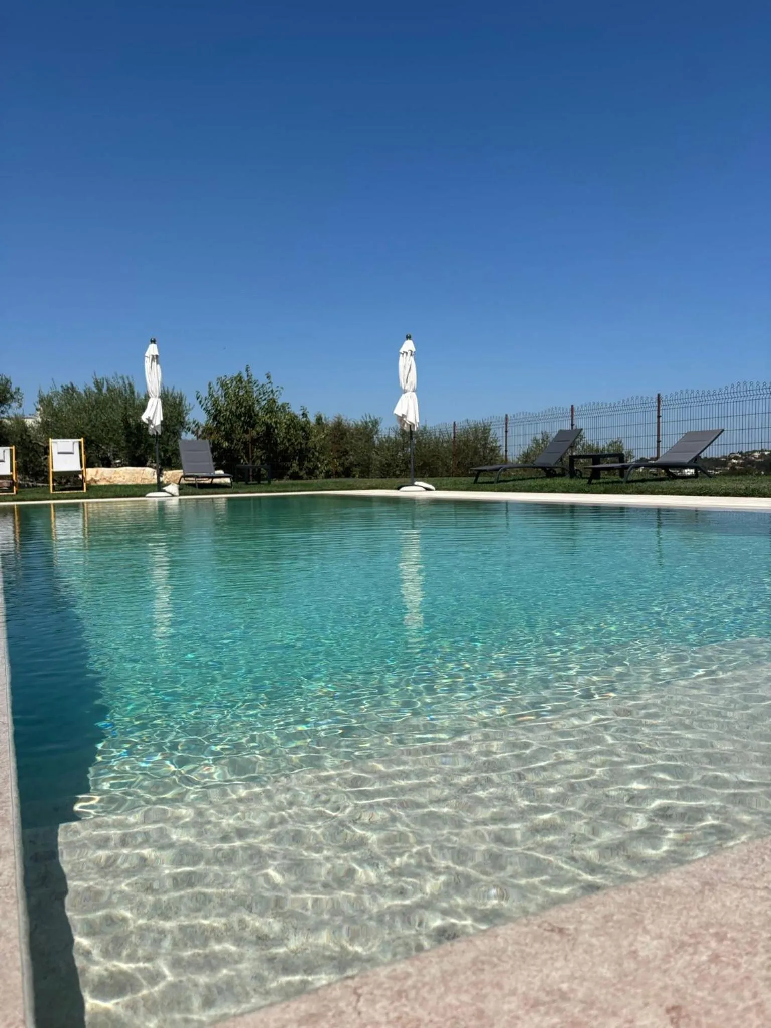Pool view in B&B Villa Maggi