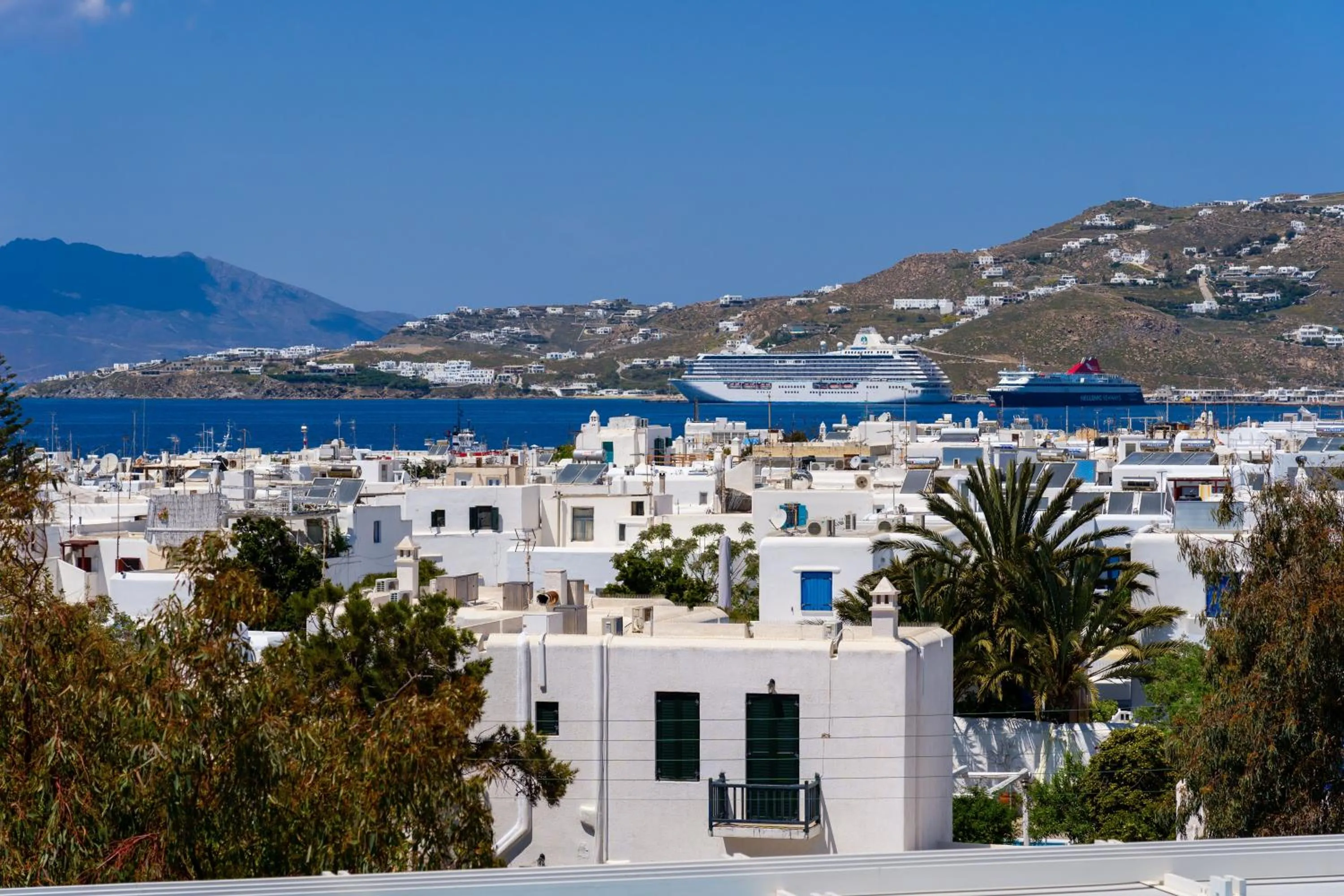 Neighbourhood in Semeli Hotel Mykonos