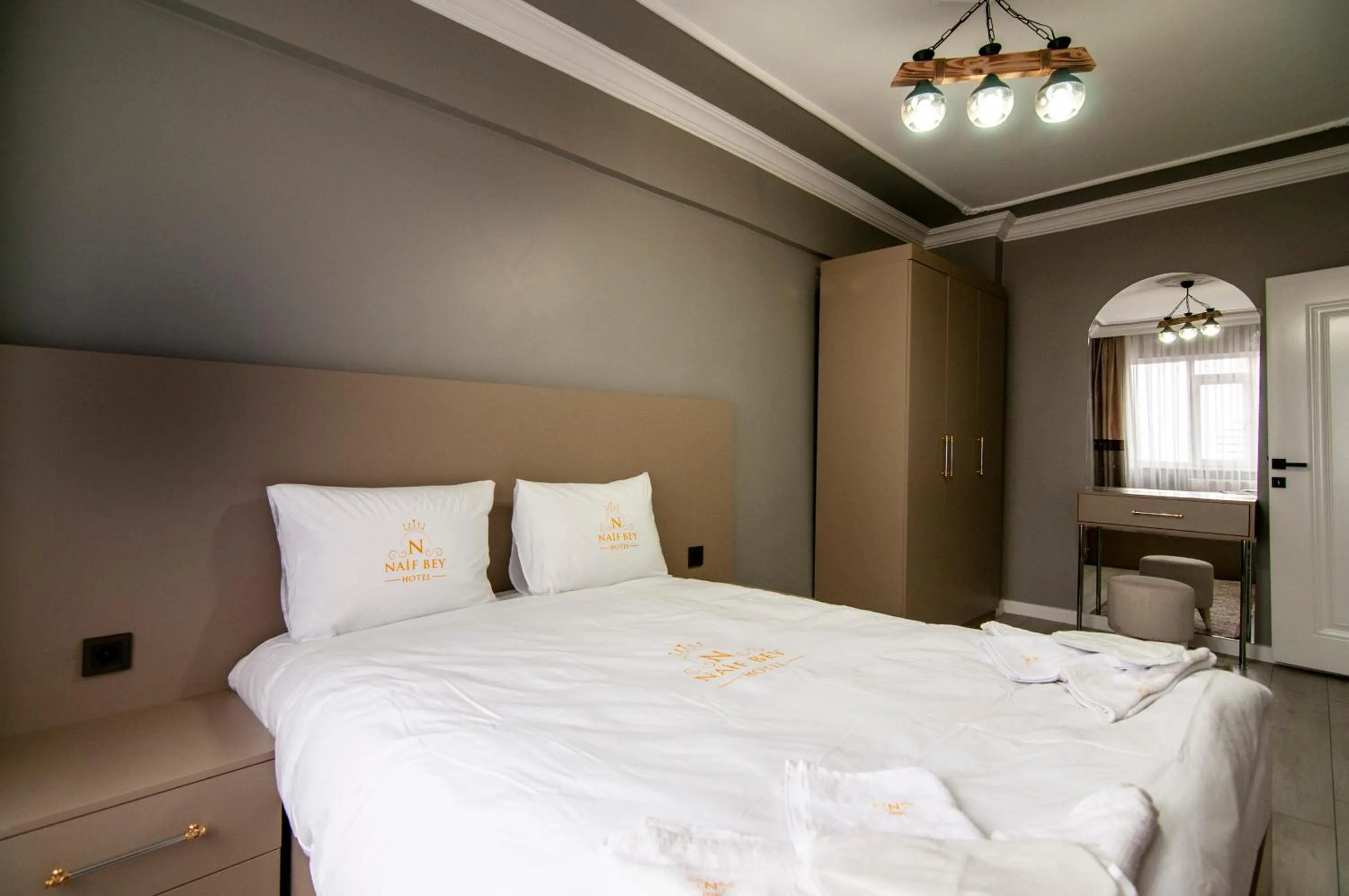 Bedroom, Bed in Naif Bey Hotel