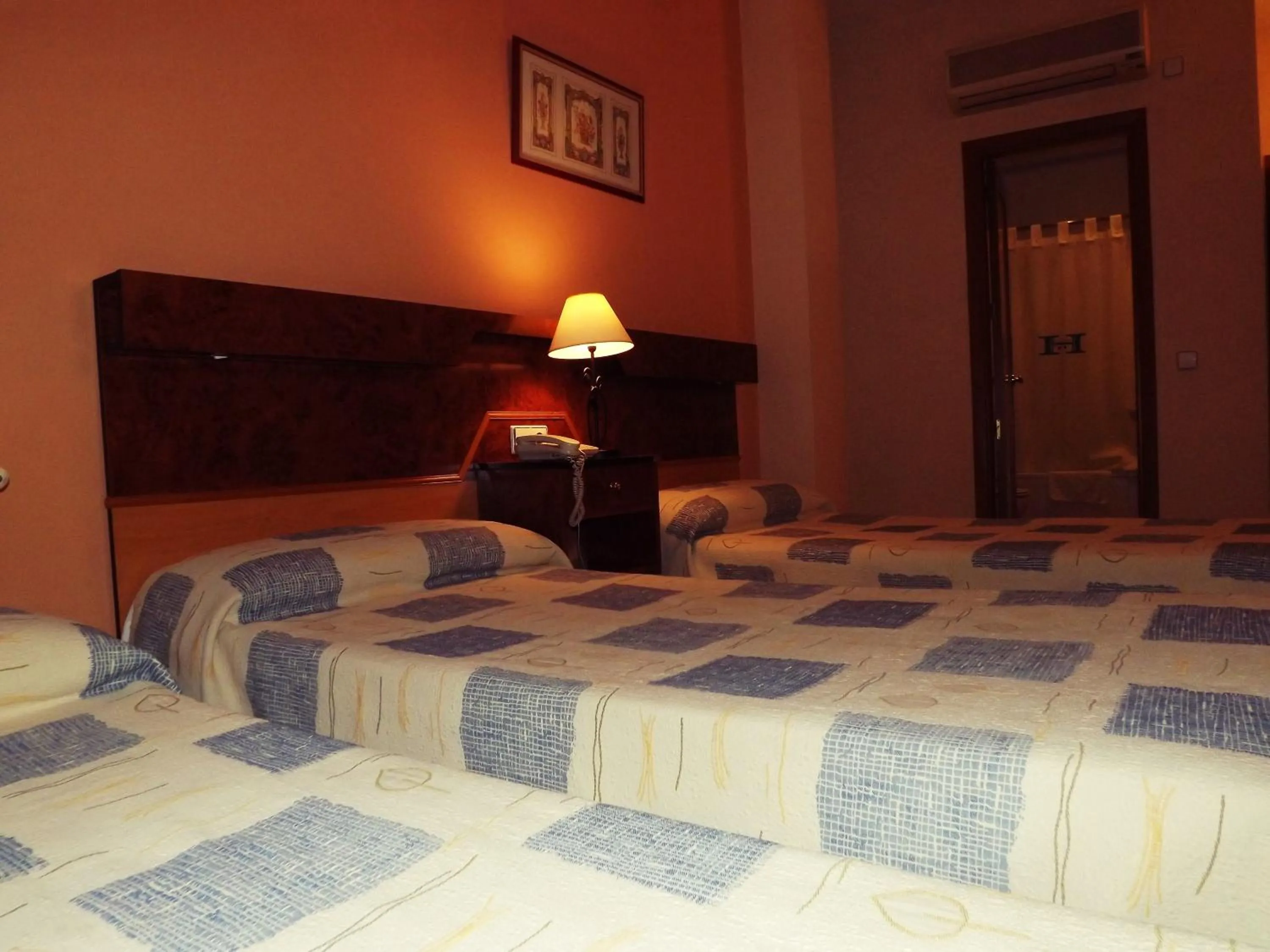 Photo of the whole room, Bed in Hotel Castilla