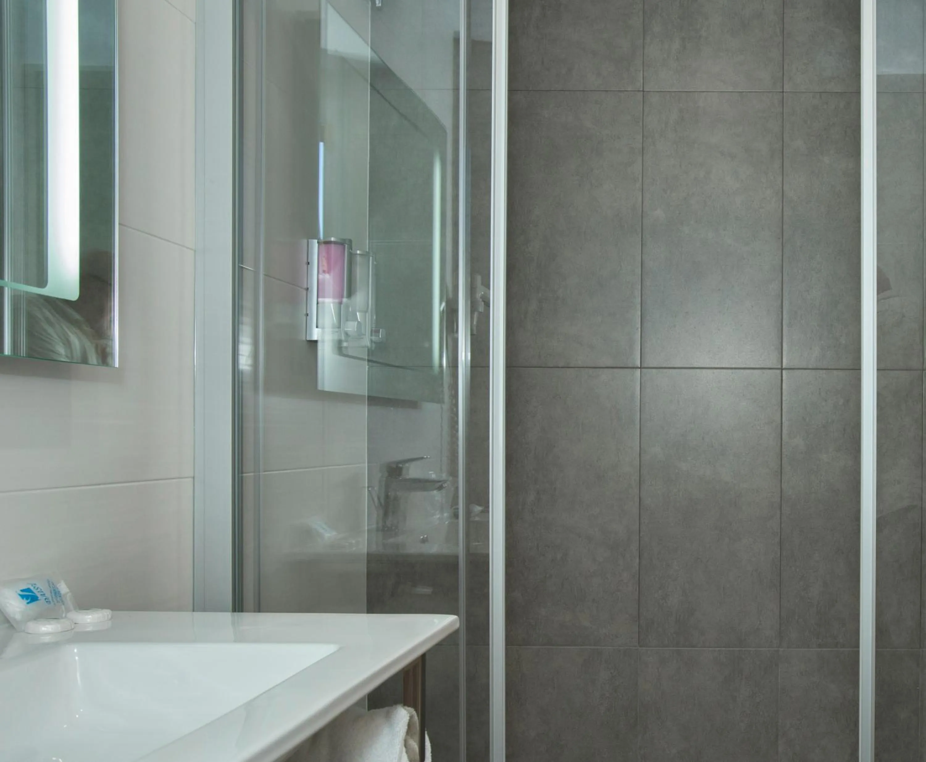 Bathroom in Hotel Baviera