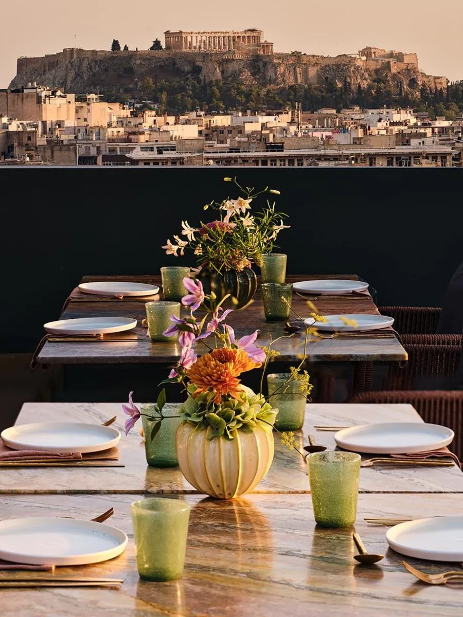 Restaurant/places to eat in Radisson Blu Park Hotel Athens