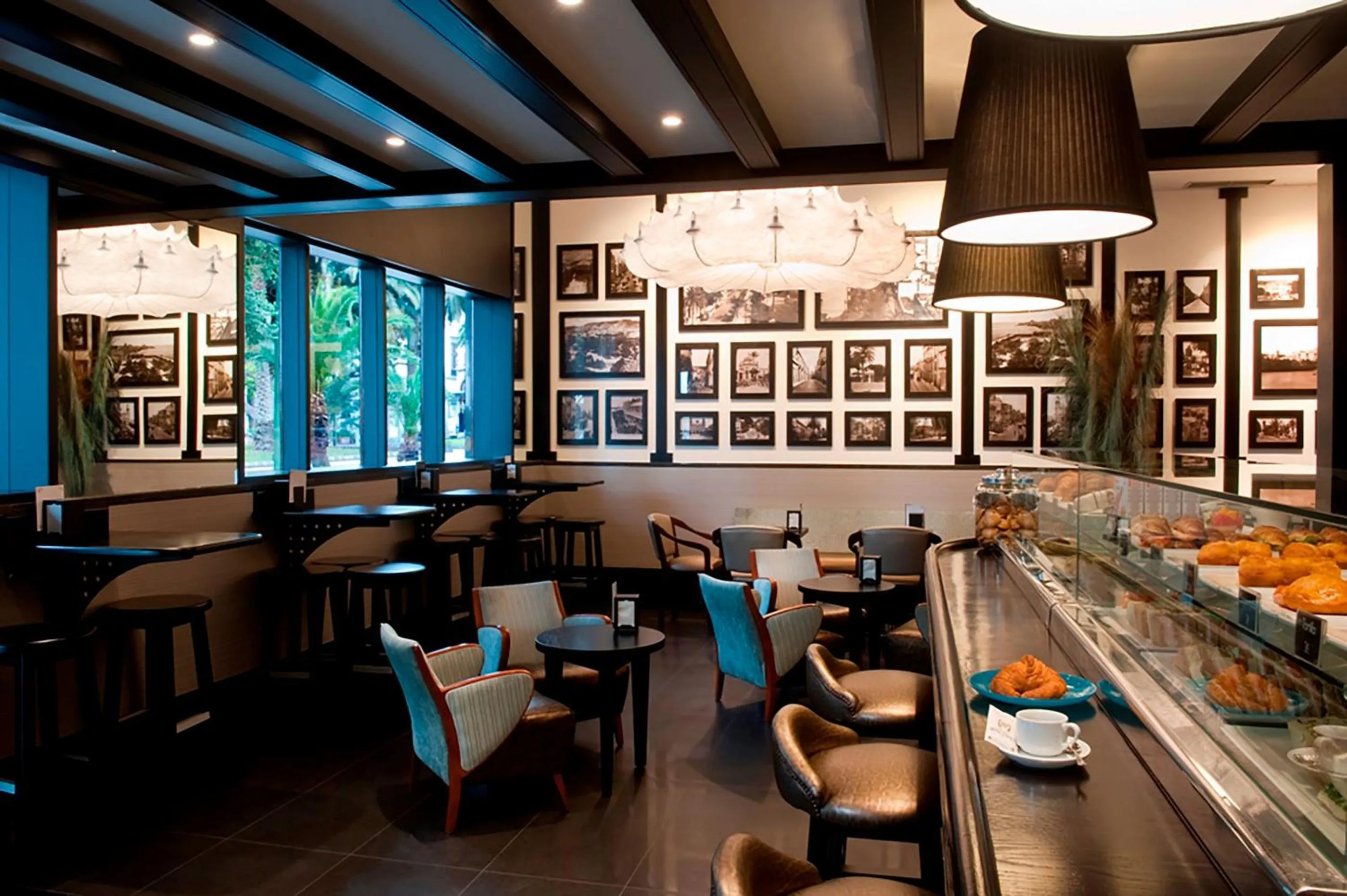 Restaurant/places to eat in Sercotel Hotel Parque