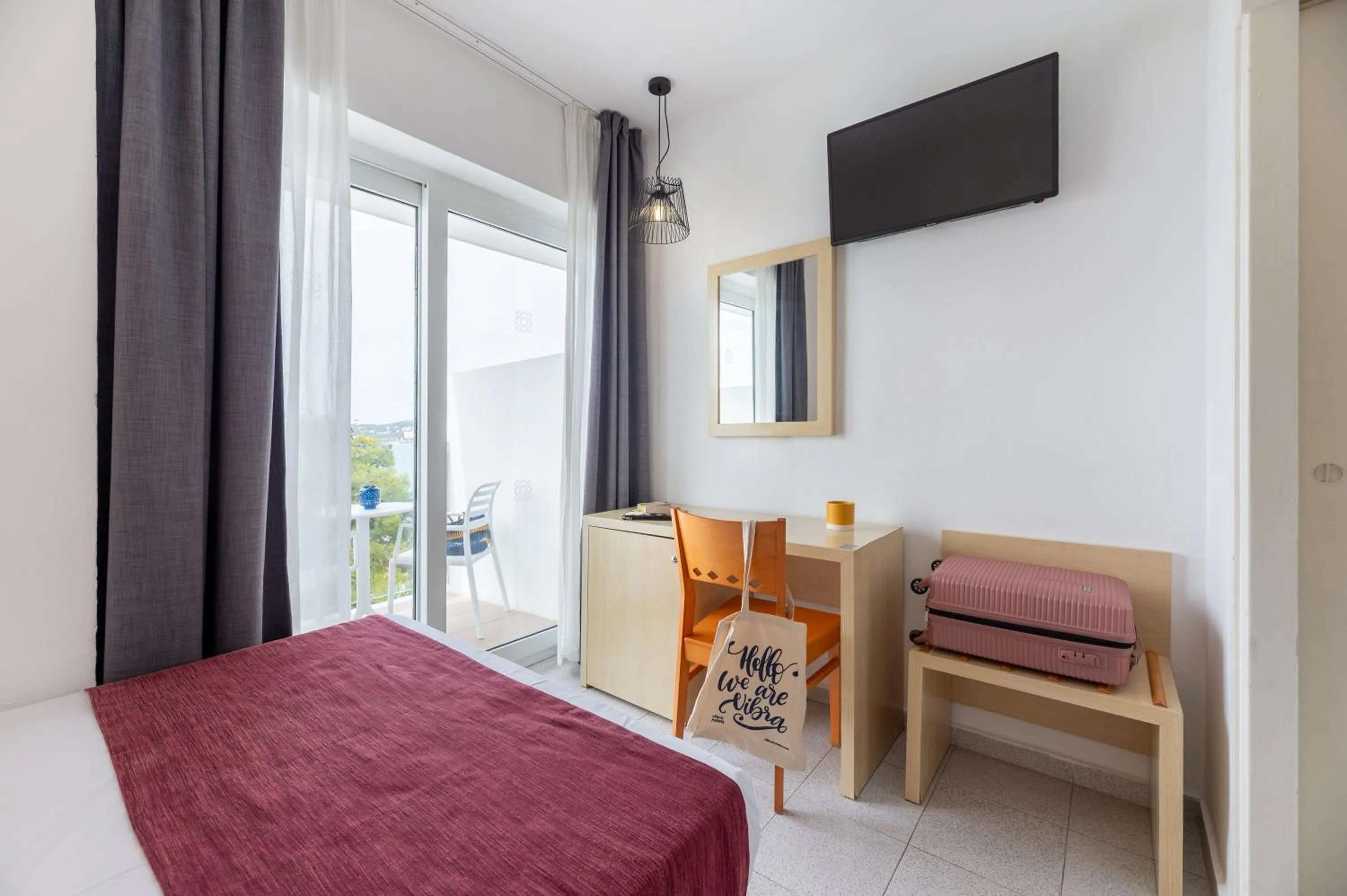 Bedroom, Bed in Hotel Vibra Riviera