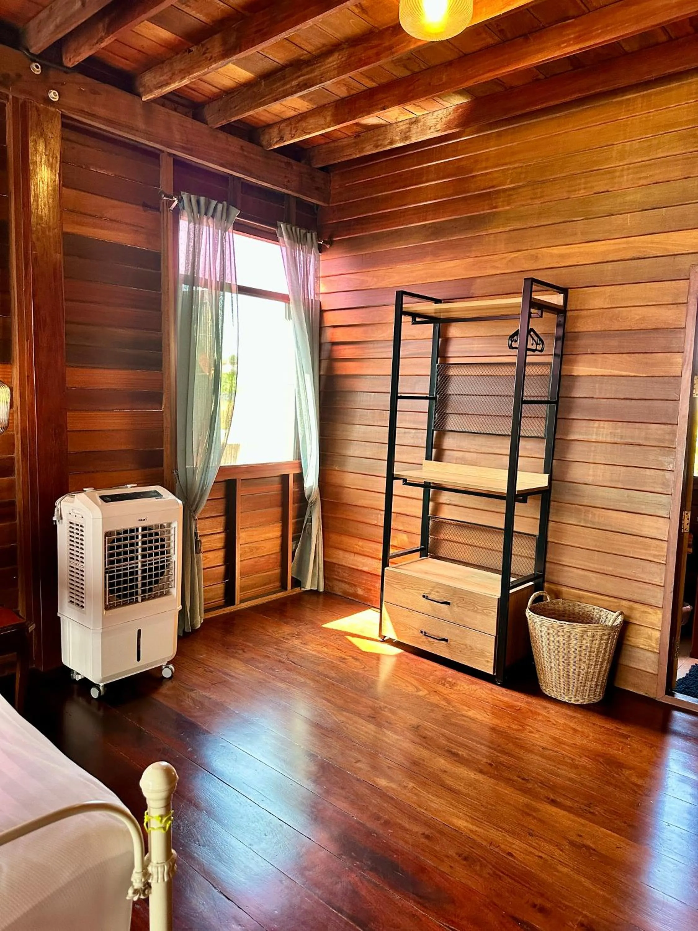 Bedroom, Bed in RuenKijja