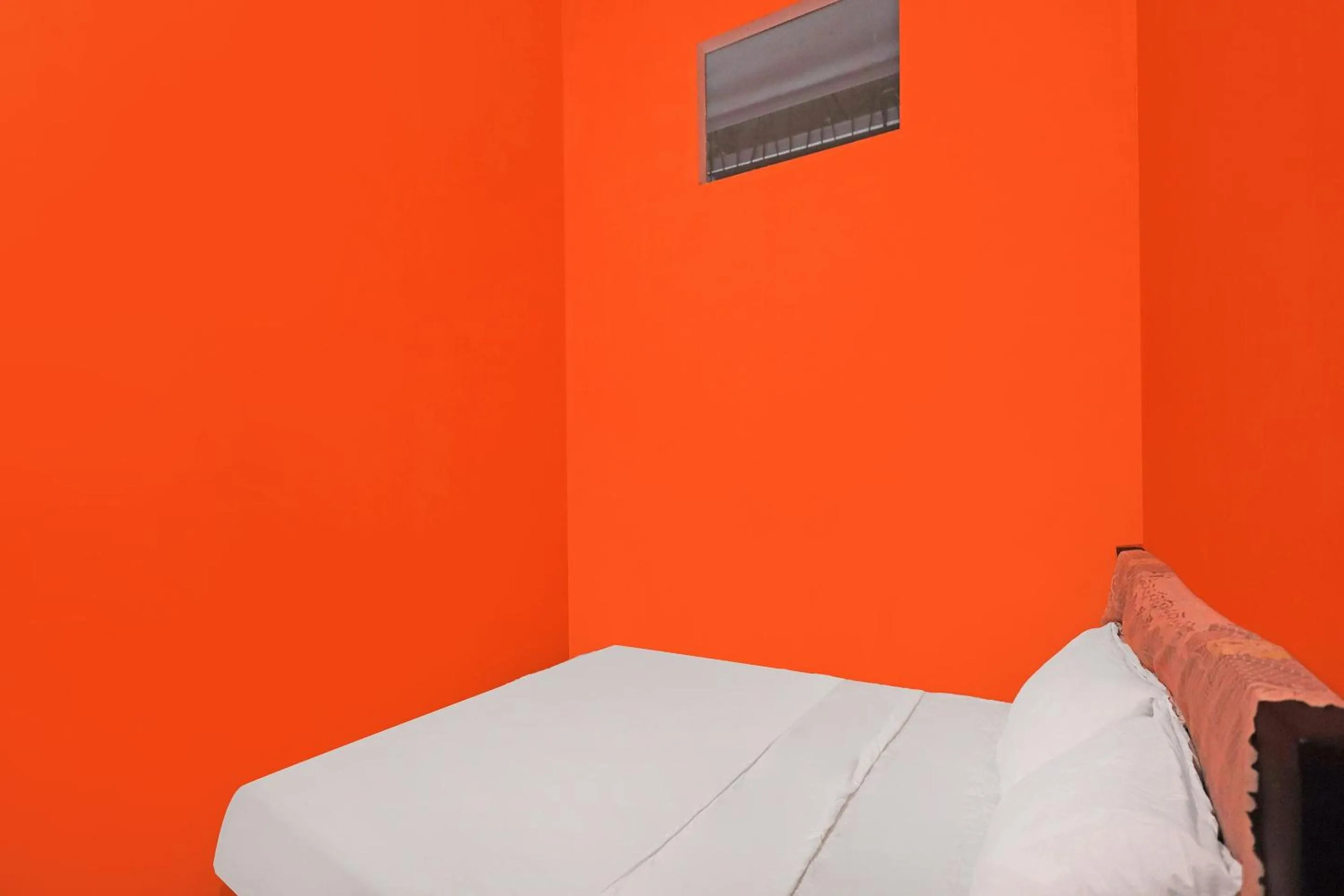 Bedroom, Bed in Hotel O Penginapan ReniNearMall Nagoya Hill