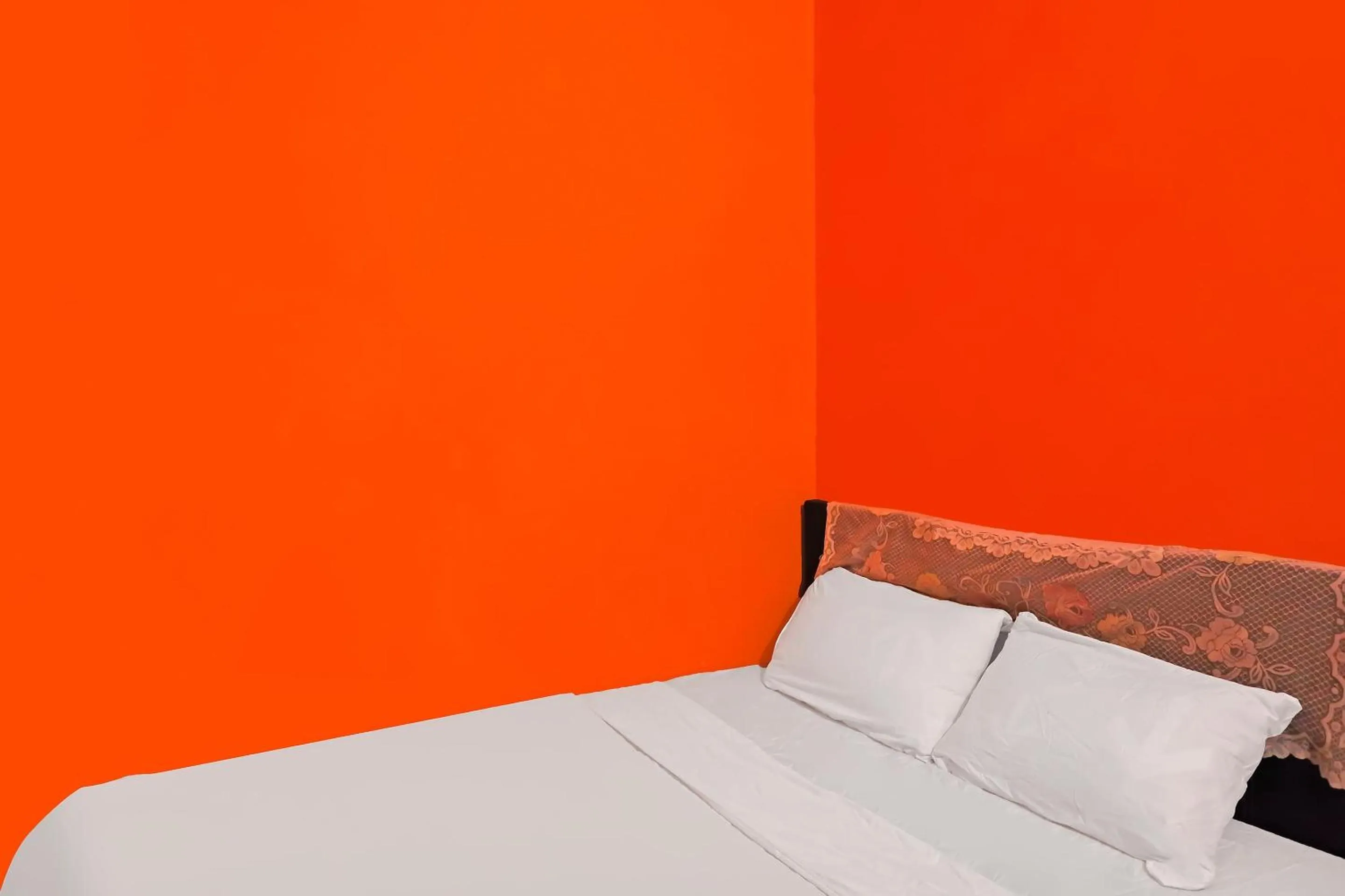 Bedroom, Bed in Hotel O Penginapan ReniNearMall Nagoya Hill