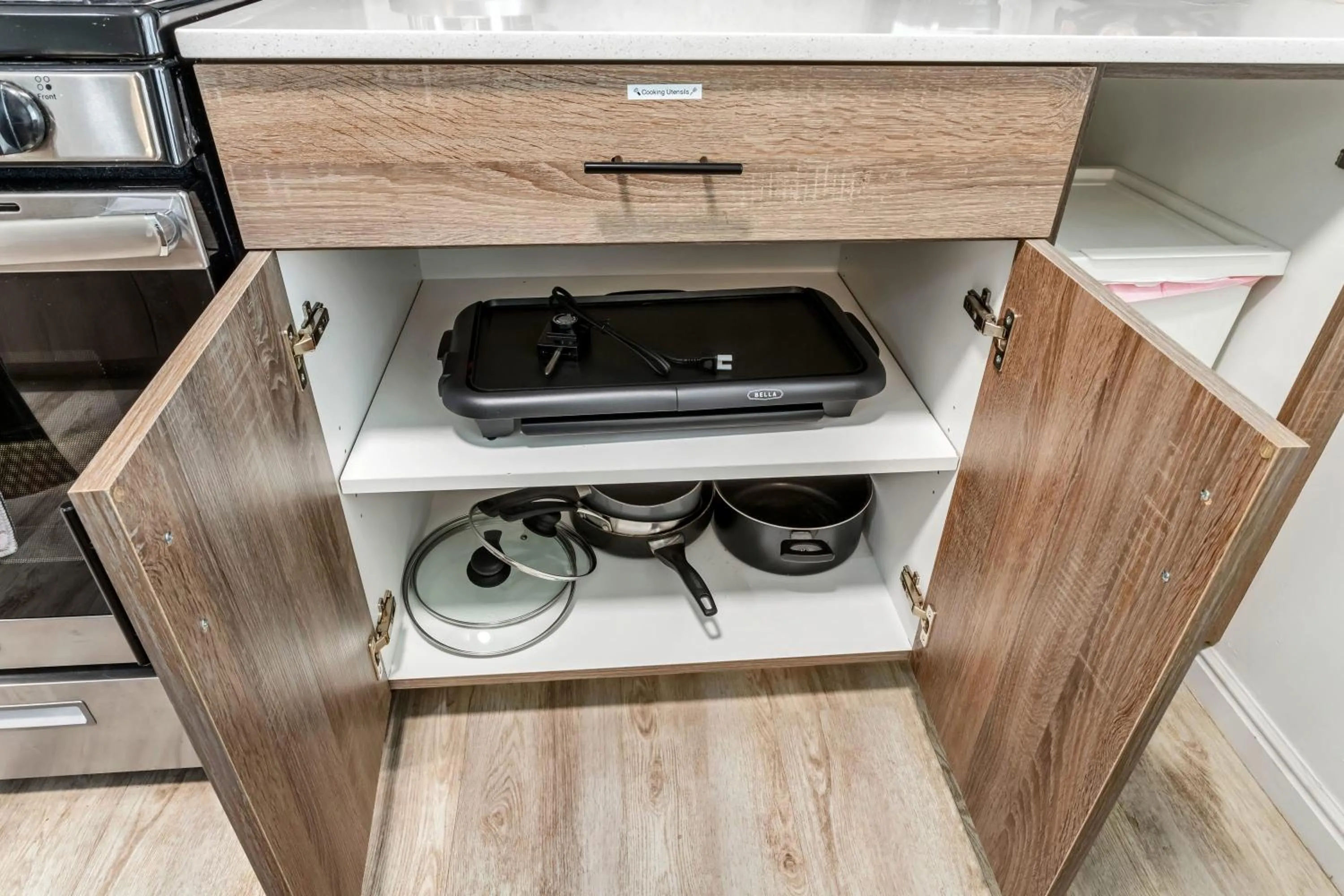 Kitchen or kitchenette in Marmalade by Cloud Dream Homes