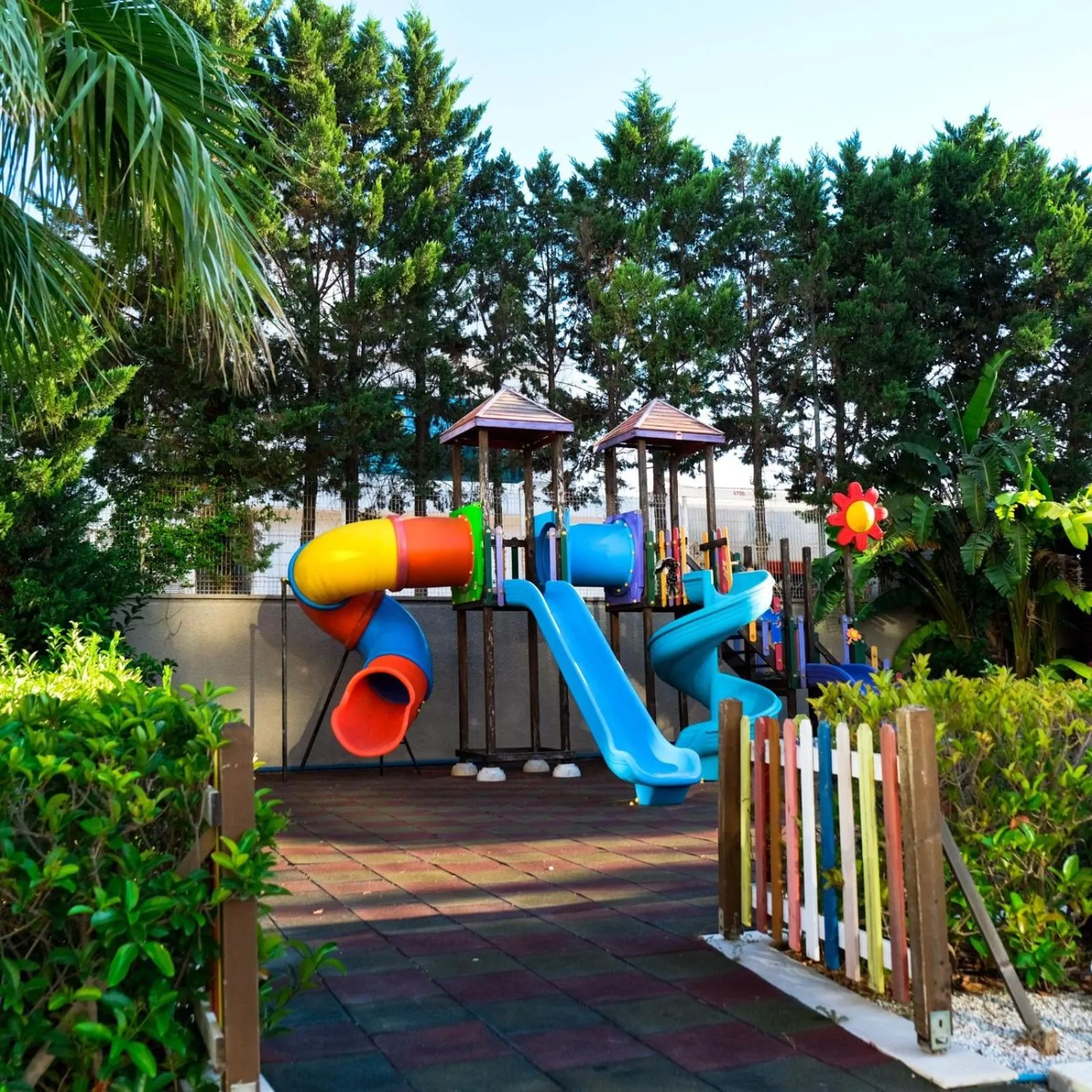Children play ground in Sirius Town Residence and Spa