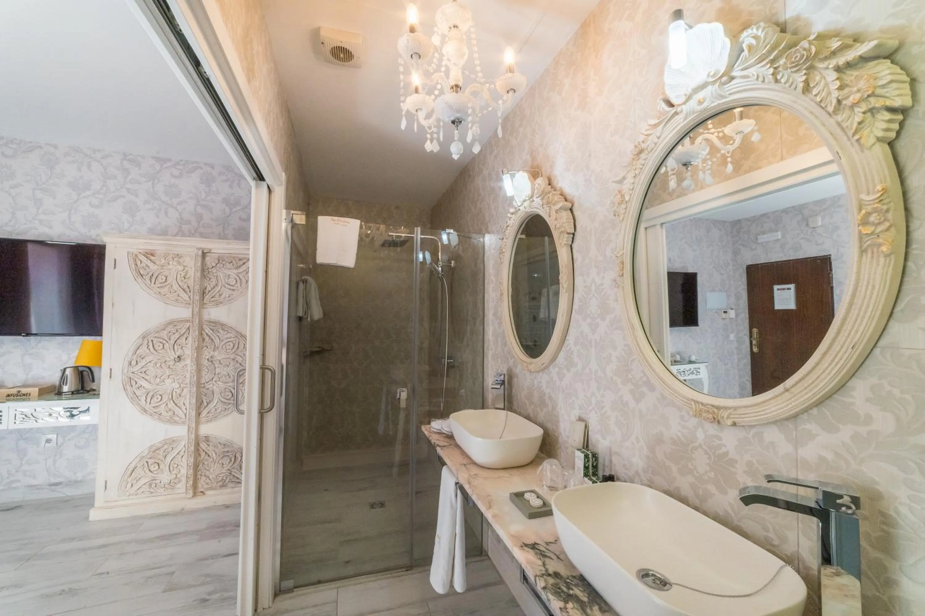 Bathroom in El Rey Moro Hotel Boutique