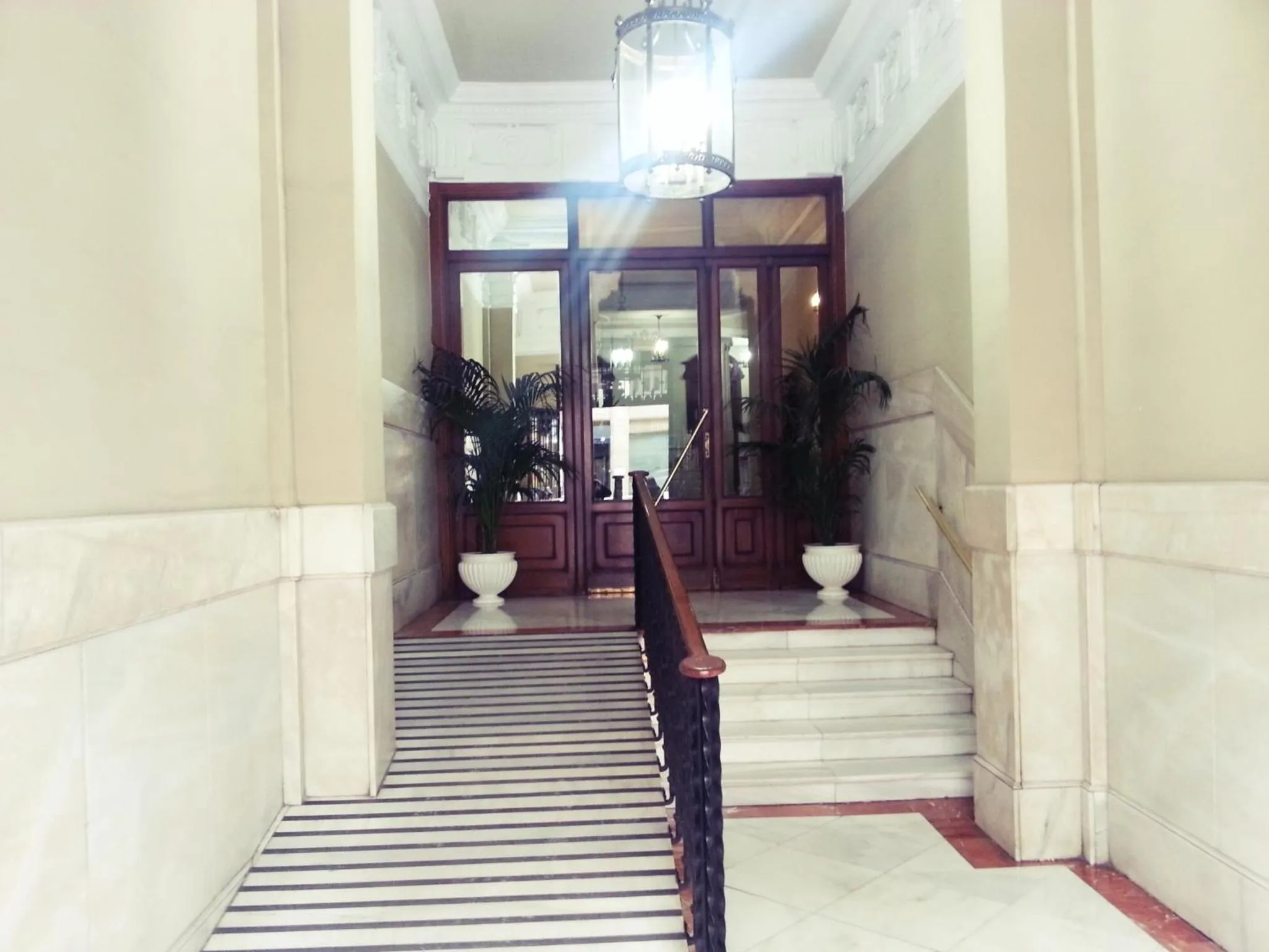 Facade/entrance in Hostal Avenida