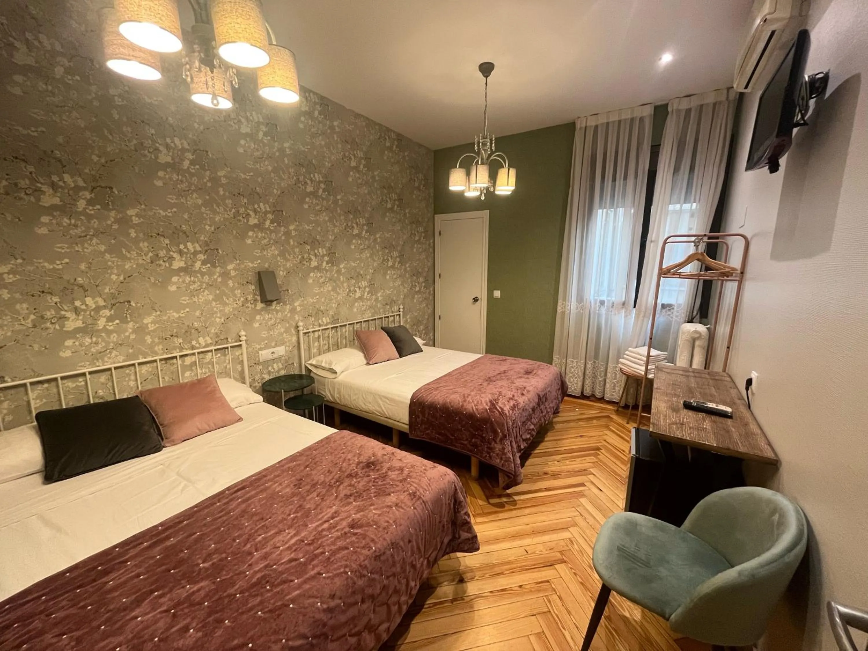 Photo of the whole room, Bed in Hostal Avenida