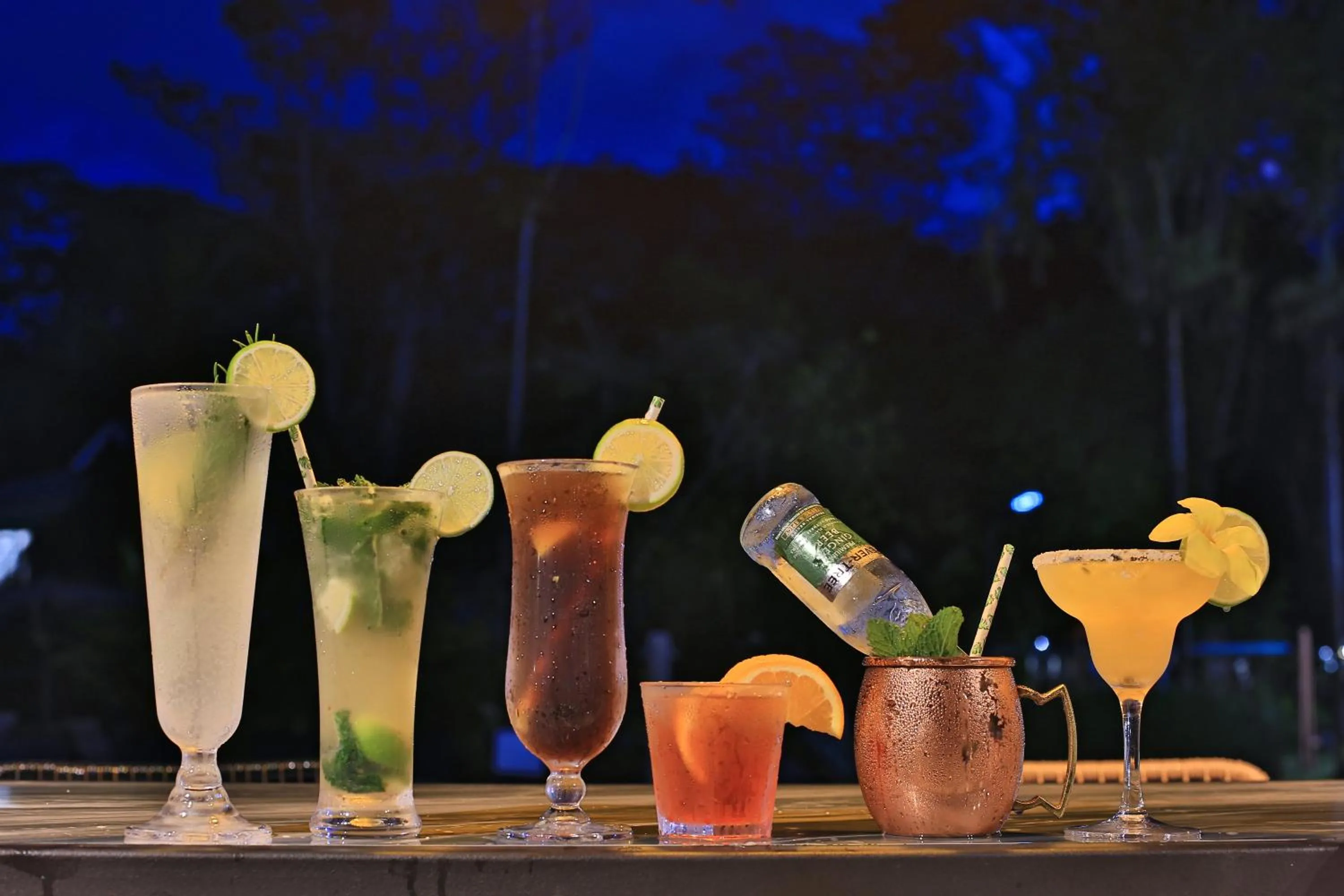 Restaurant/places to eat in Manzanillo Caribbean Resort