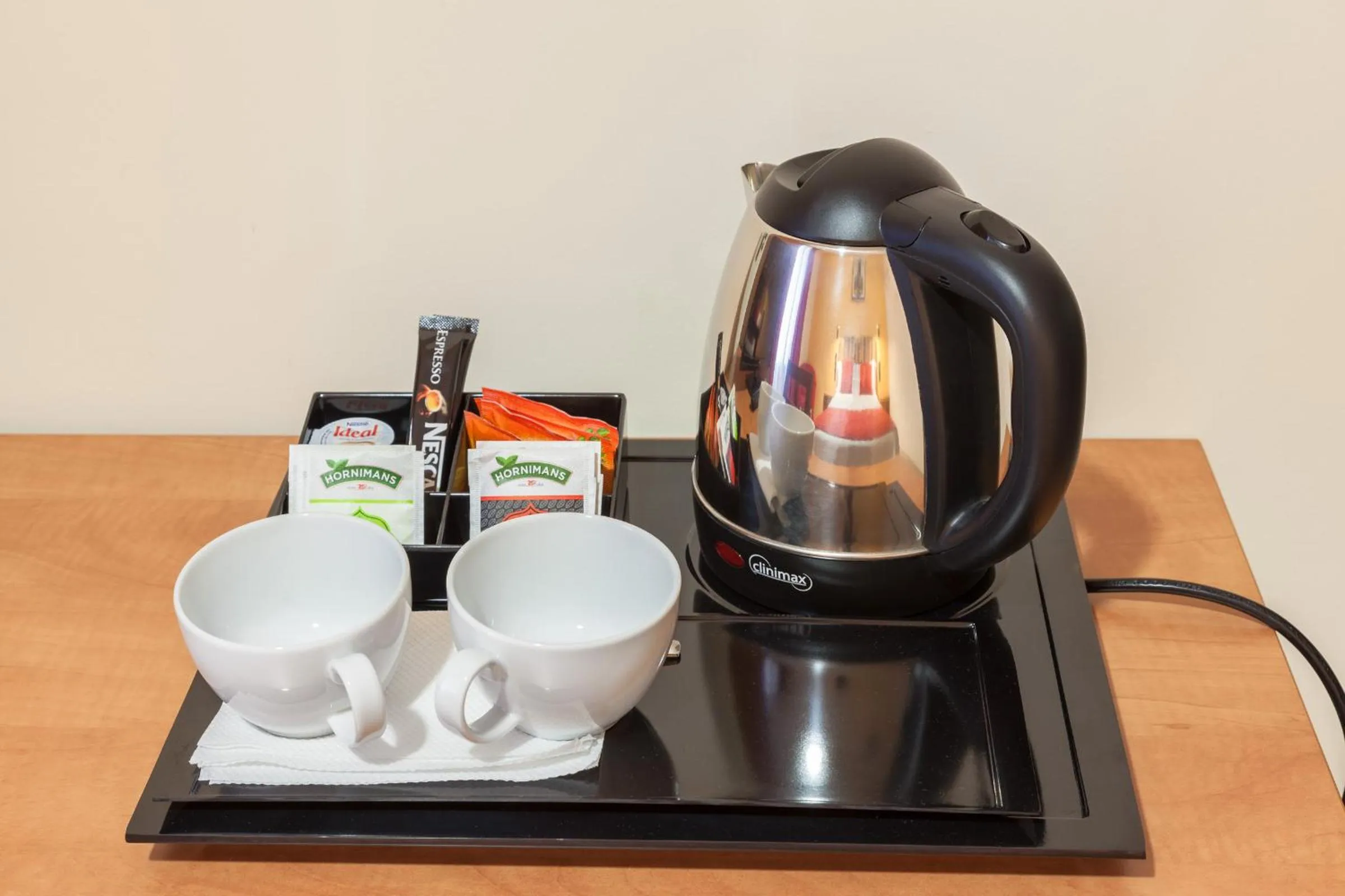 Coffee/tea facilities in Alba Hotel