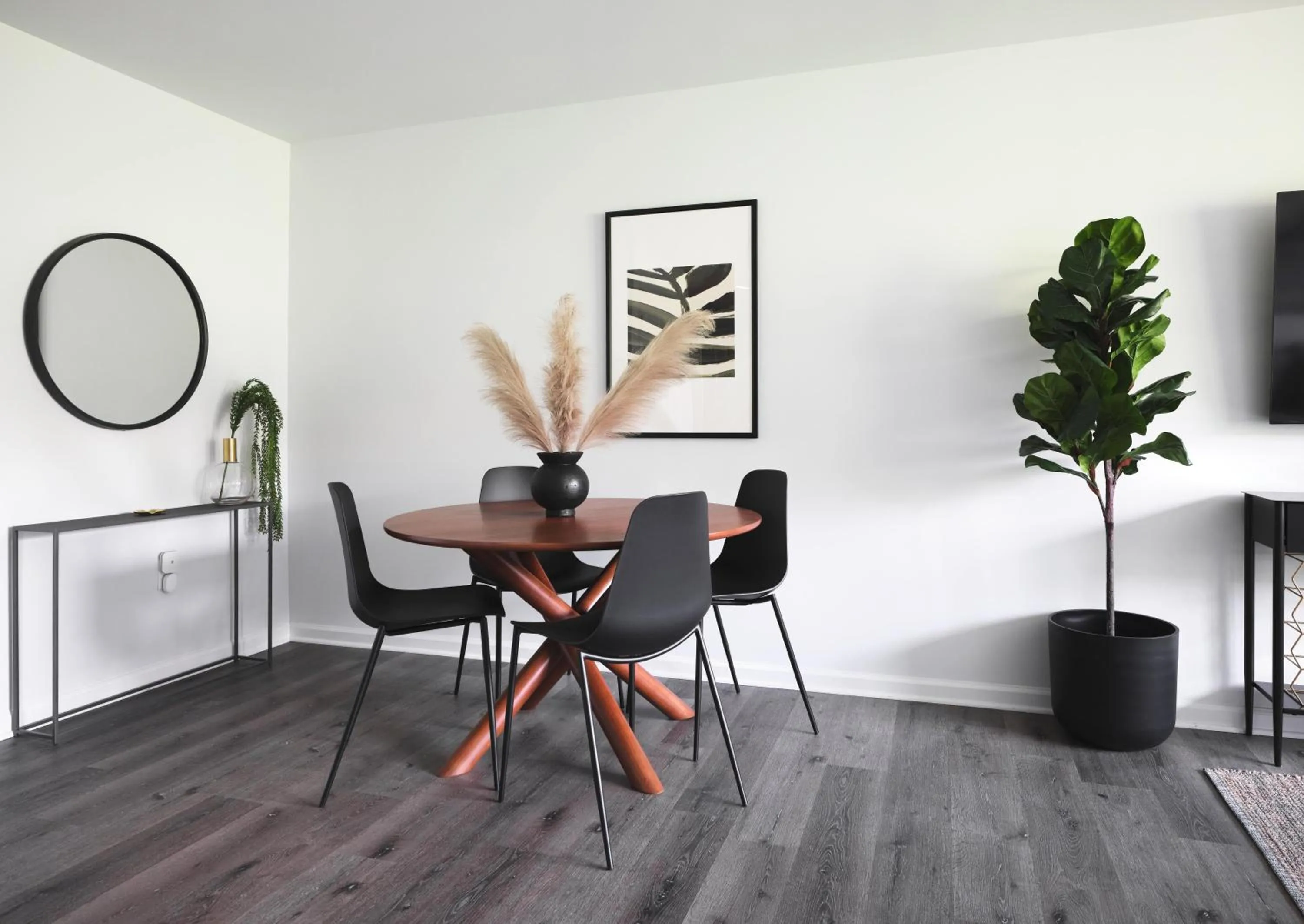 Dining area in Hyatus at City Views