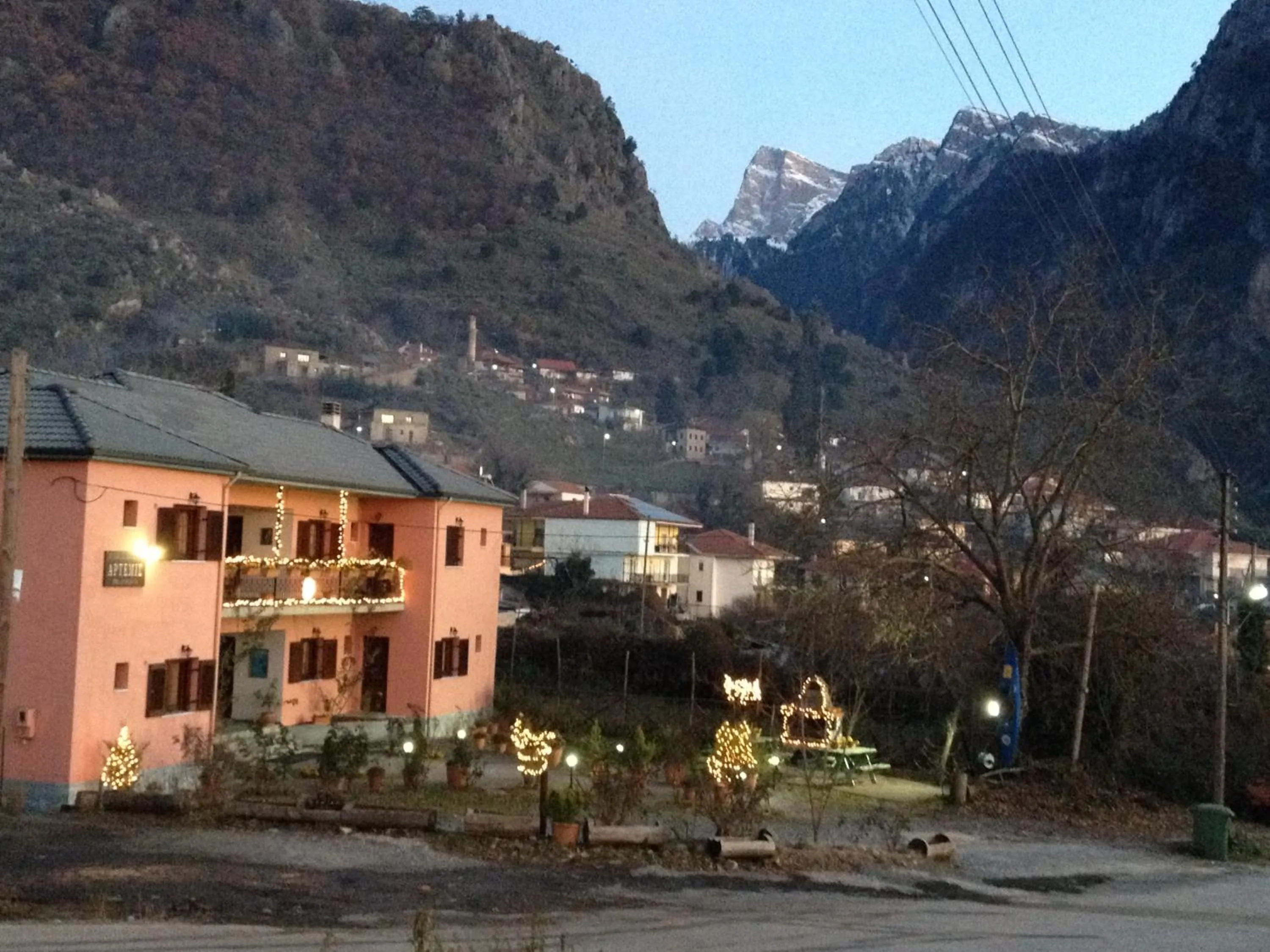Facade/entrance in Artemis Apartments