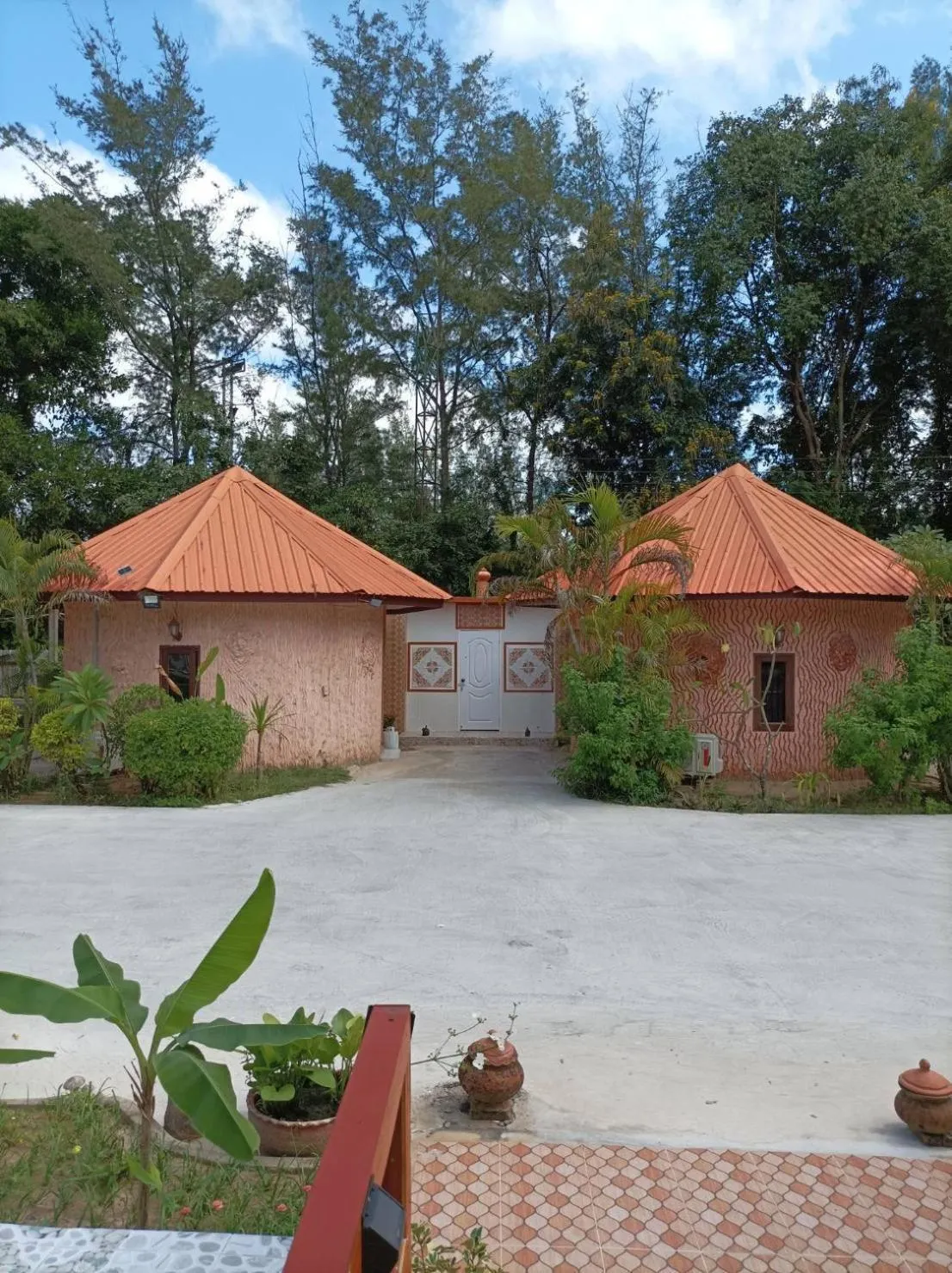 Property building in Vimanmek Resort