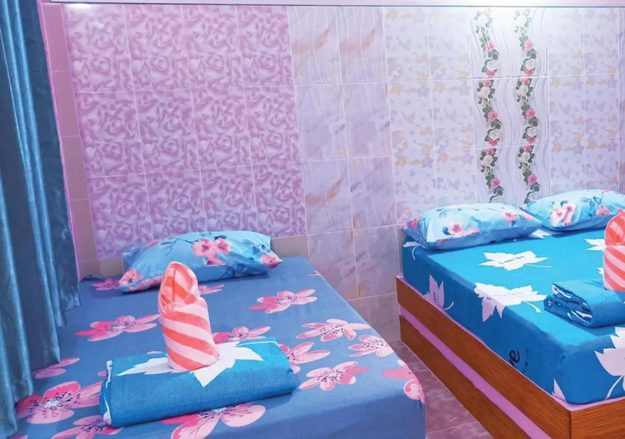 Bed in Vimanmek Resort