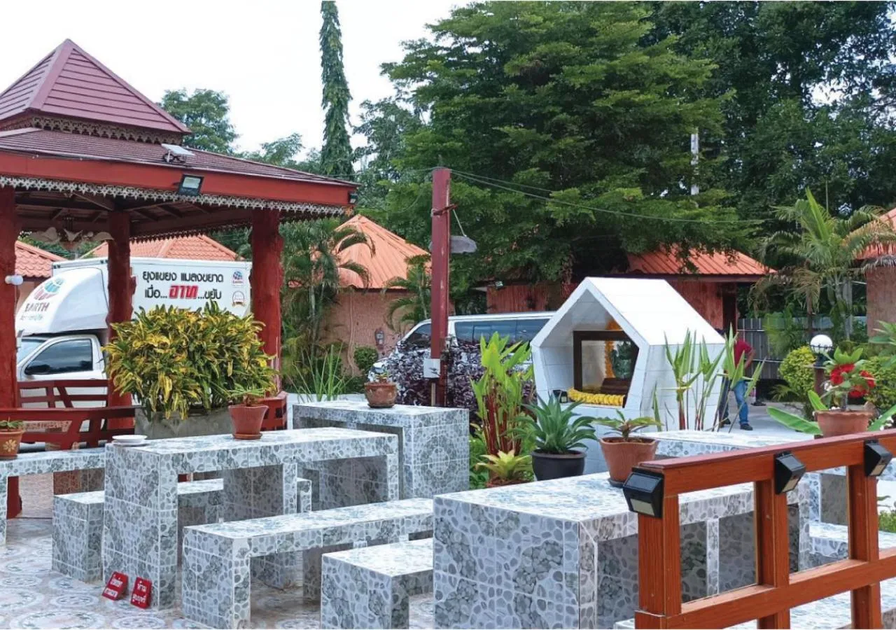 Property building in Vimanmek Resort