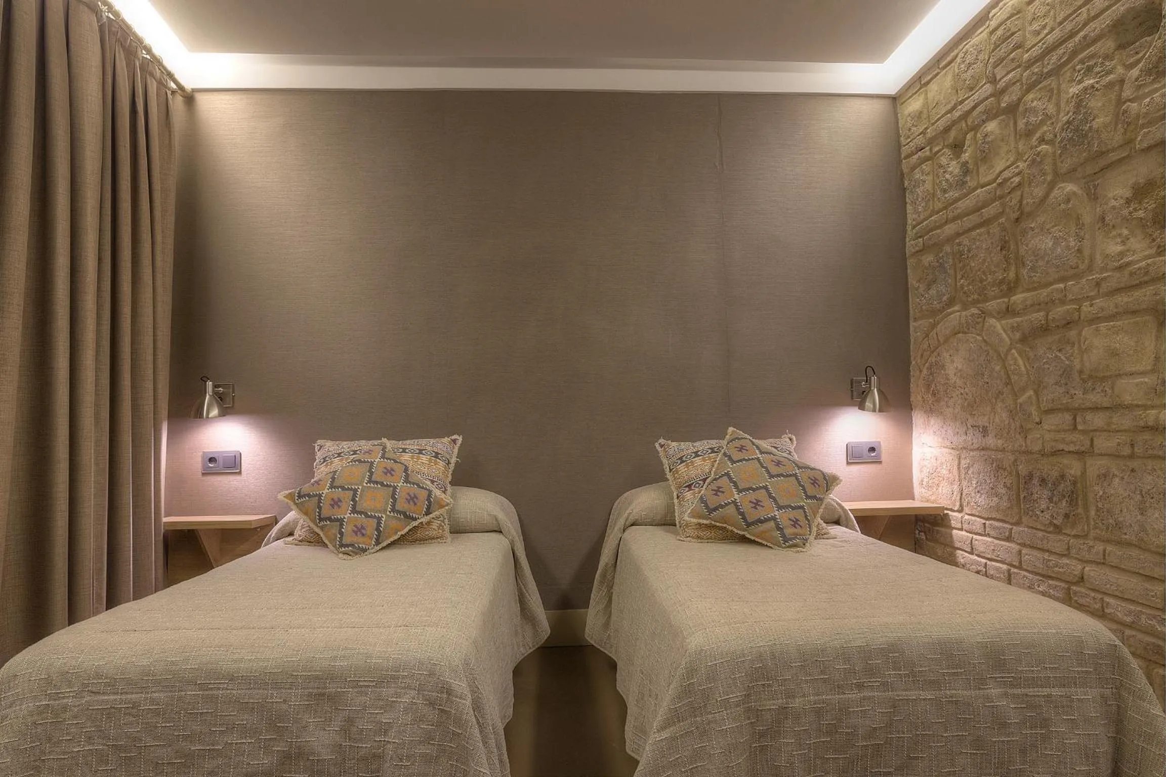 Bedroom, Bed in Los Patios