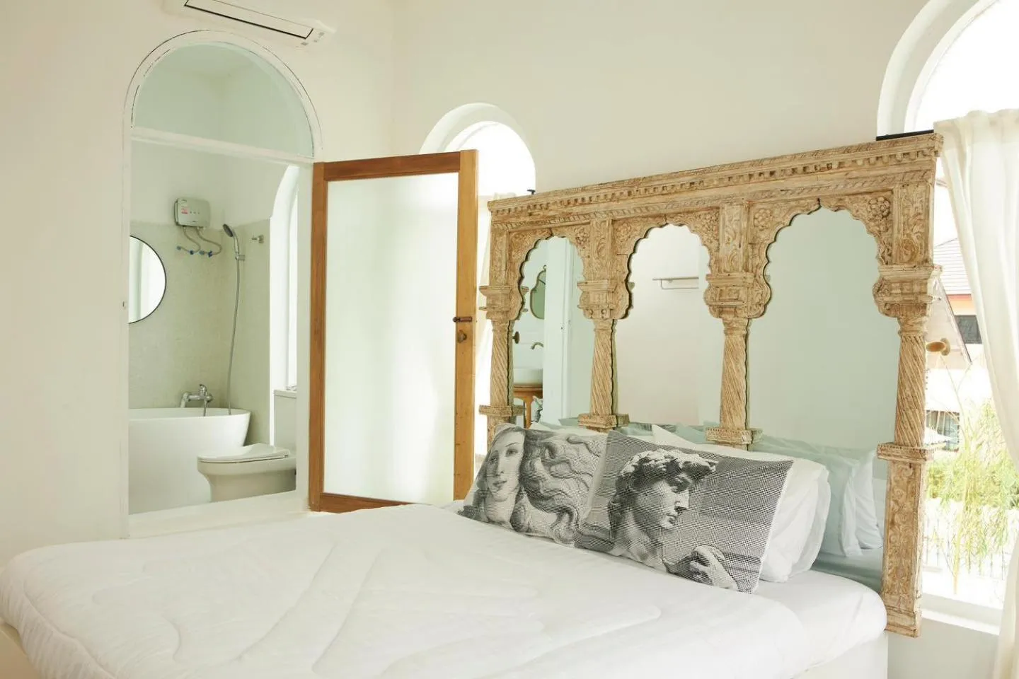 Bathroom, Bed in Arpo Pool Villa Riverside Bangkok